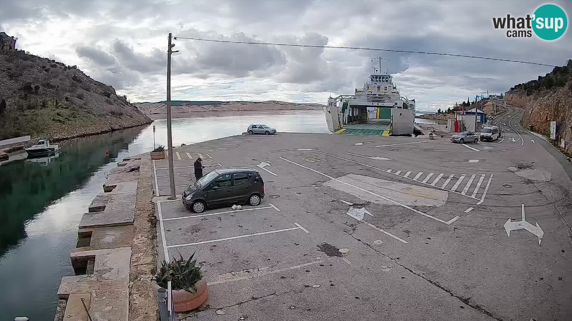 Webcam Prizna ferry port to Pag island