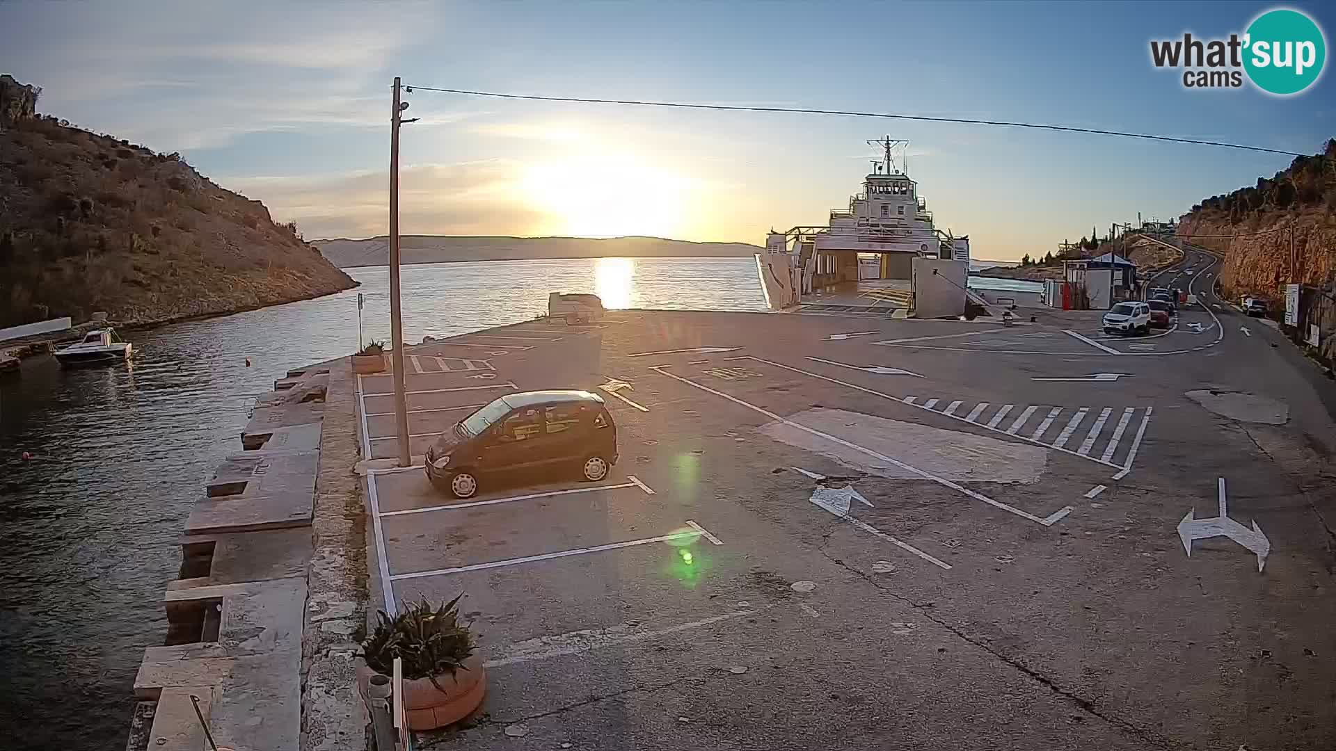 Webcam port de ferry de Prizna – vers l’île de Pag