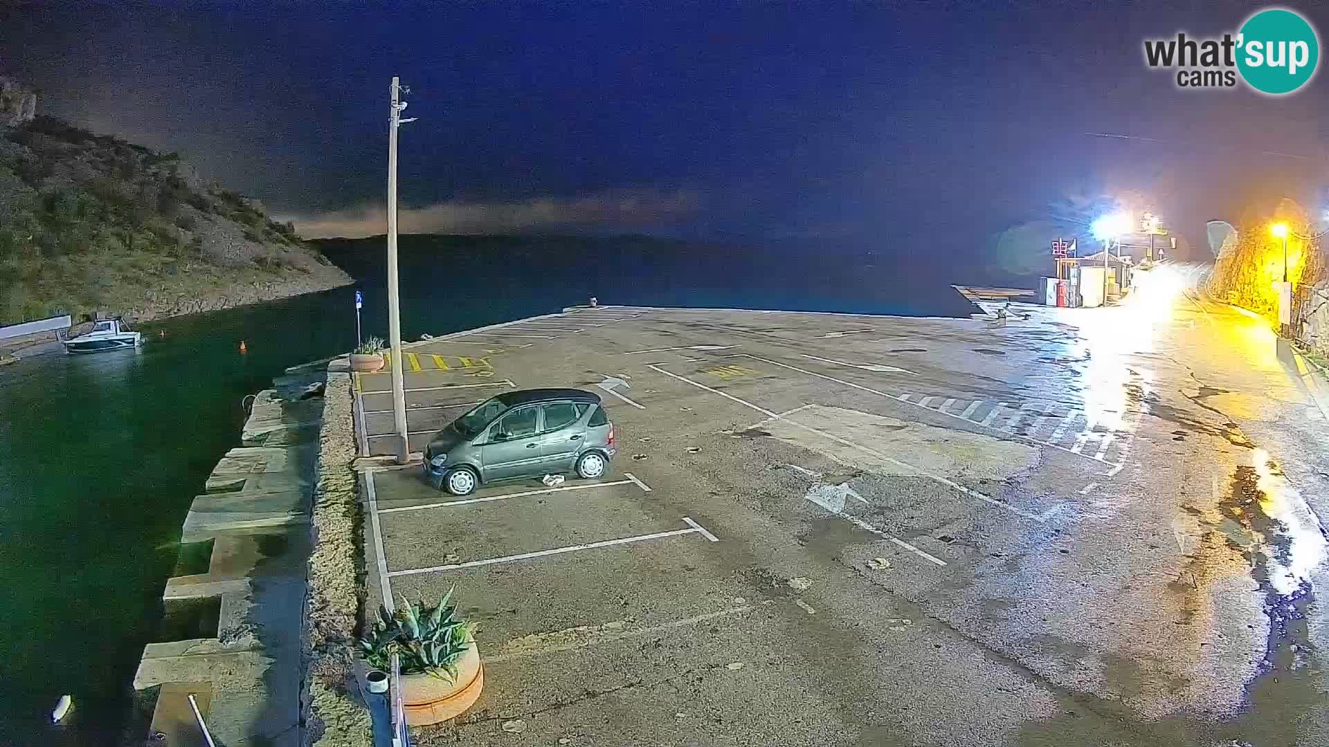 Webcam del puerto de ferris de Prizna – hacia la isla de Pag