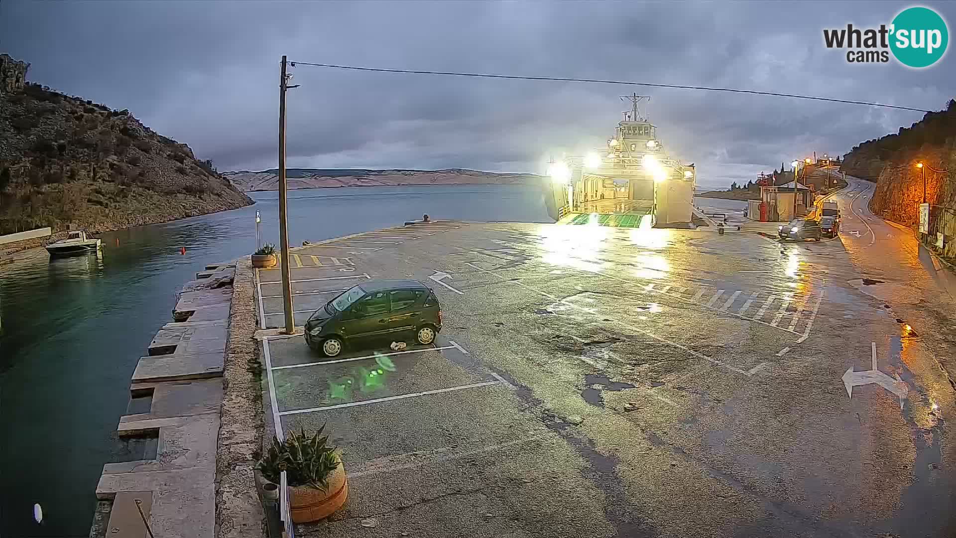Webcam port de ferry de Prizna – vers l’île de Pag
