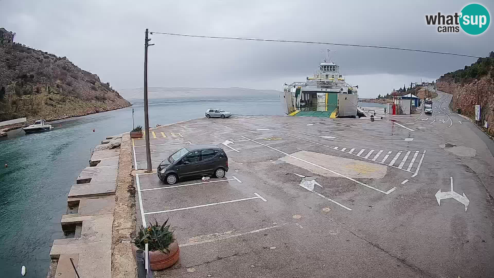 Webcam Prizna ferry port to Pag island