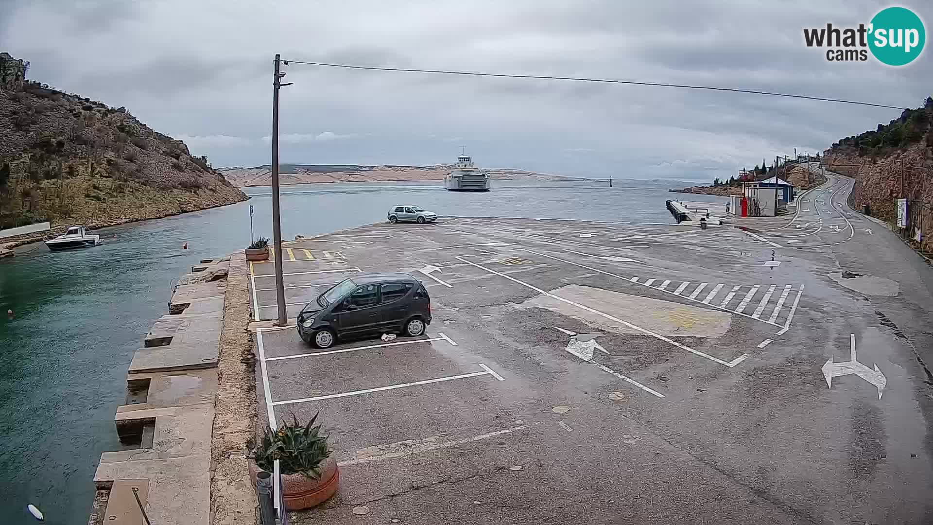 Webcam port de ferry de Prizna – vers l’île de Pag