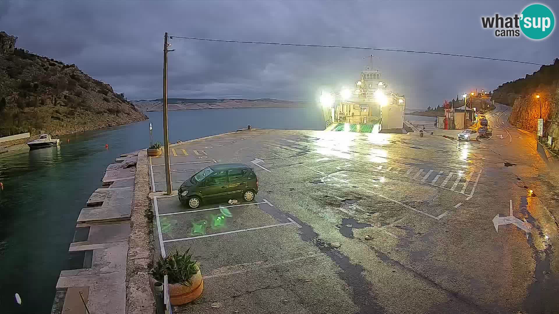 Webcam port de ferry de Prizna – vers l’île de Pag