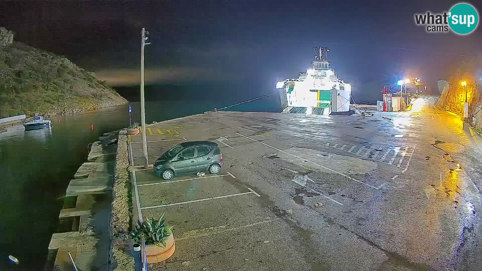 Webcam del puerto de ferris de Prizna – hacia la isla de Pag