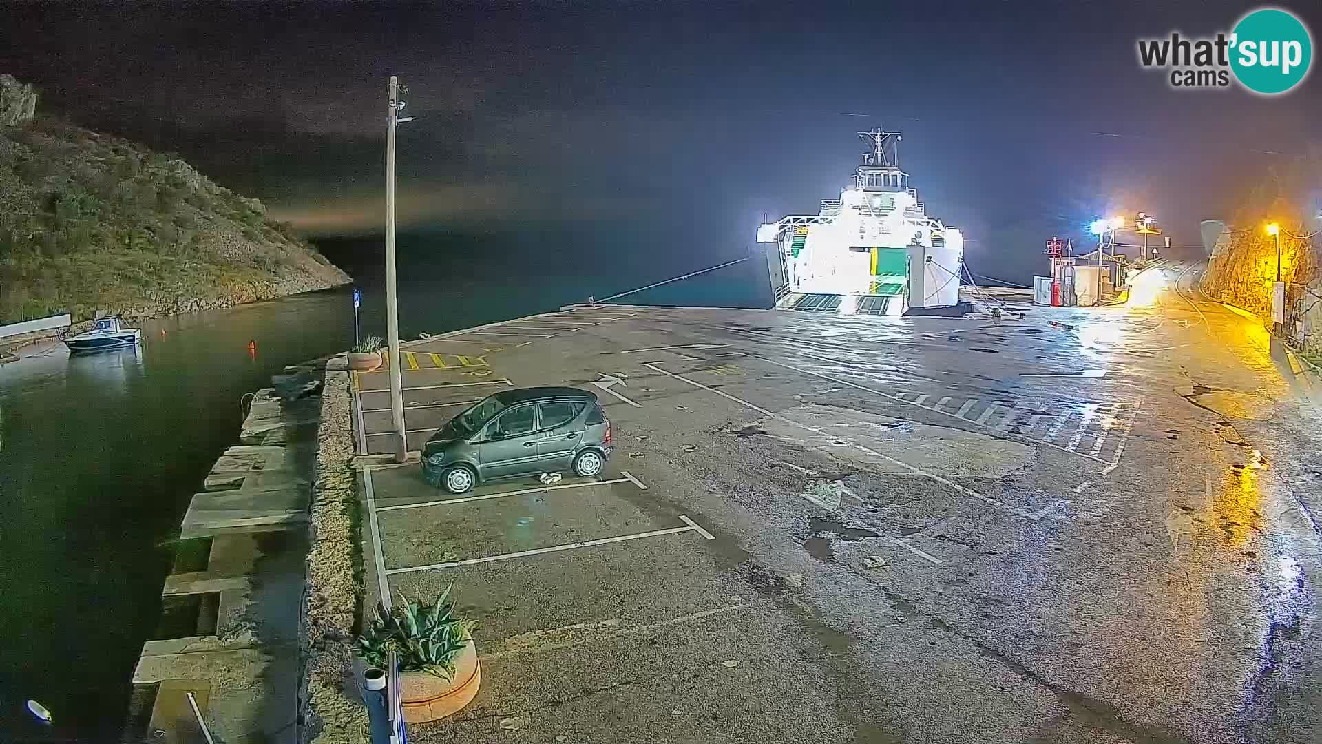 Web kamera trajektna luka Prizna – prema otoku Pag