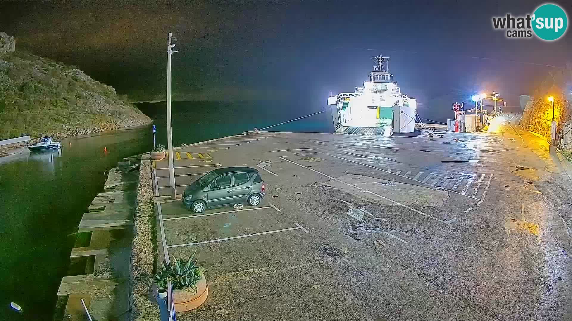 Webcam Prizna ferry port to Pag island