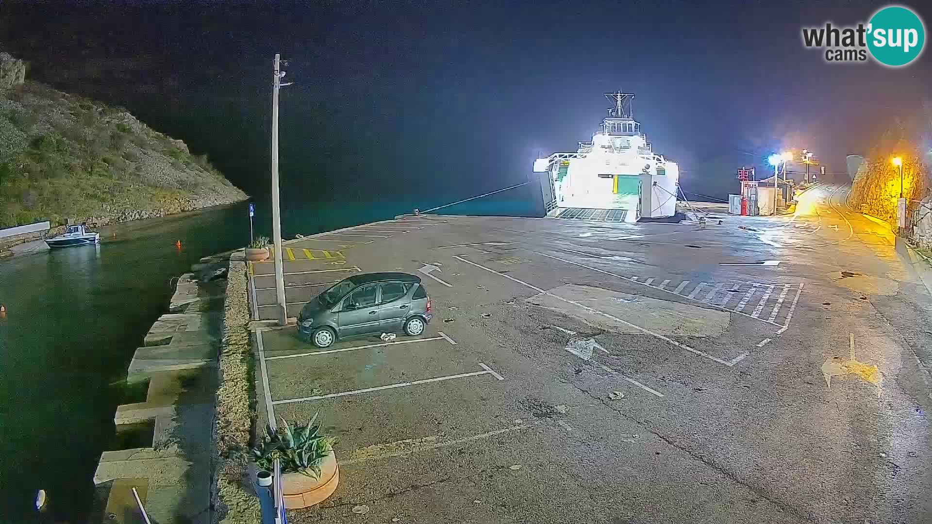 Webcam del puerto de ferris de Prizna – hacia la isla de Pag