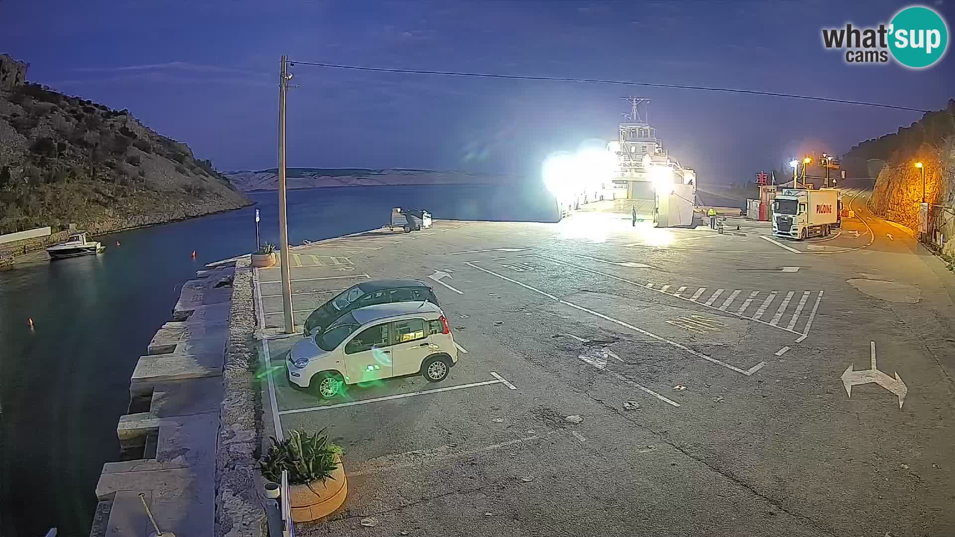 Webcam Fährhafen Prizna – zur Insel Pag