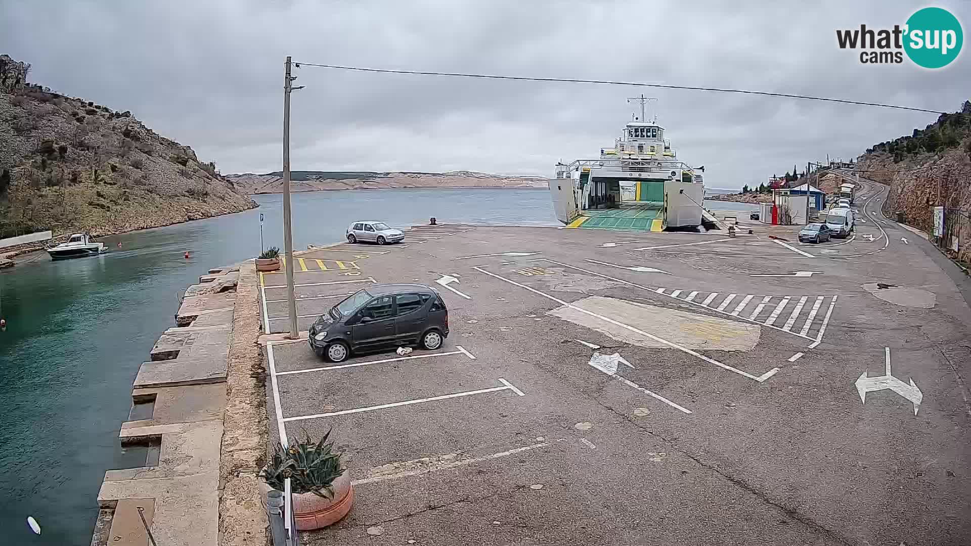Webcam port de ferry de Prizna – vers l’île de Pag