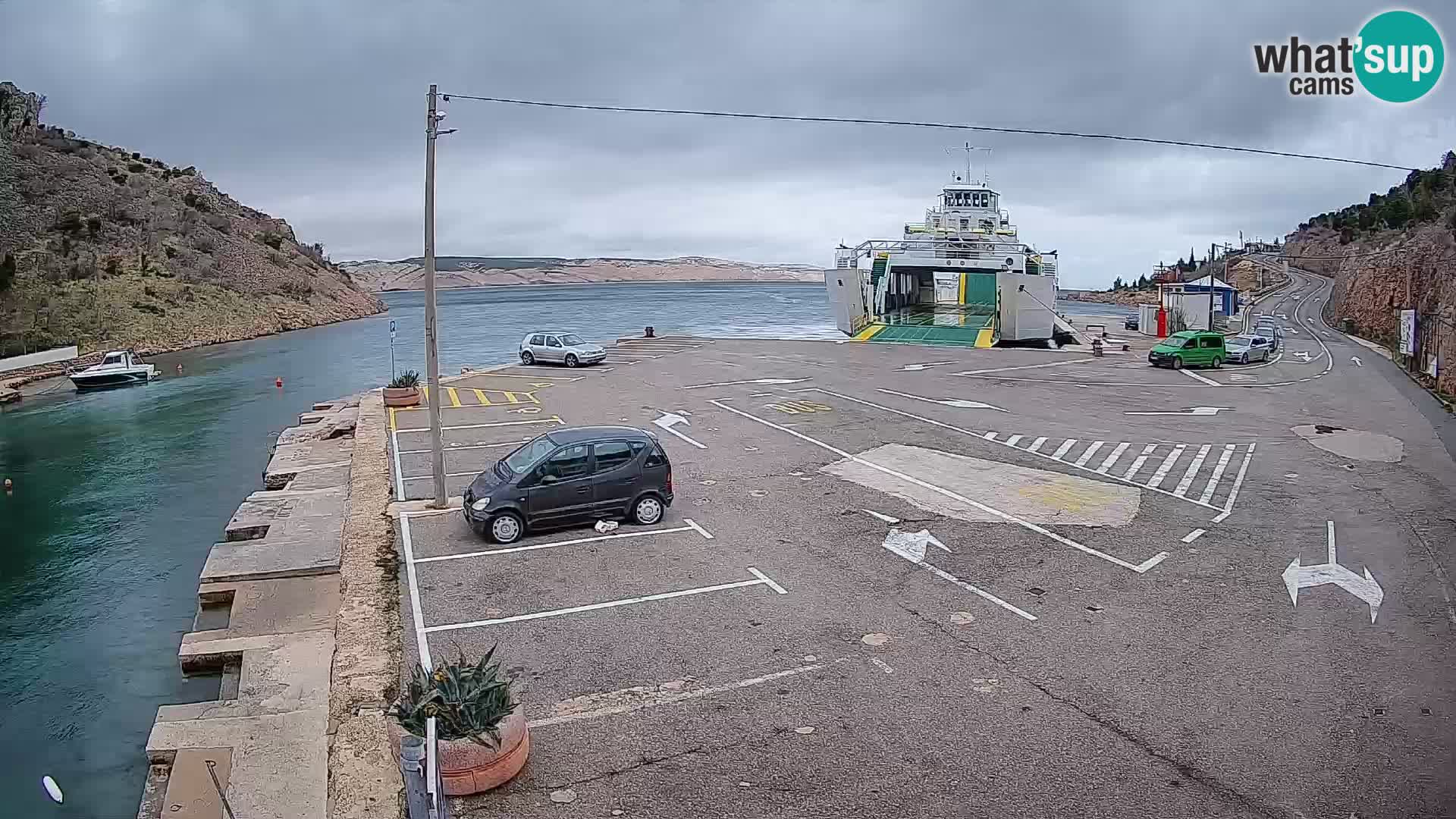 Webcam Prizna ferry port to Pag island