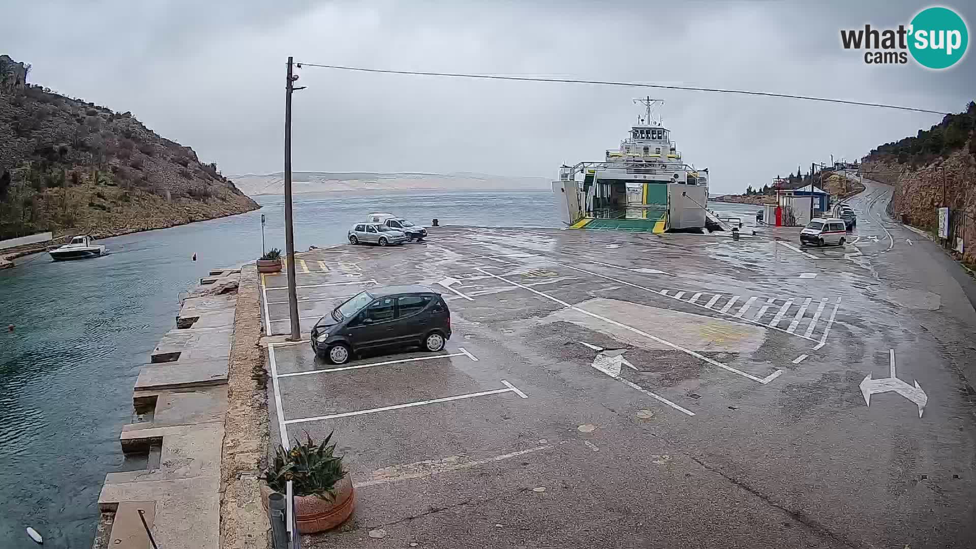 Webcam Prizna ferry port to Pag island