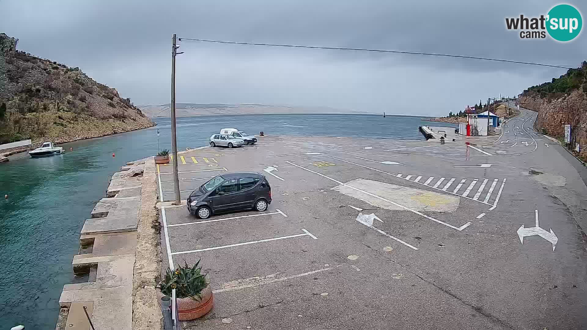 Webcam Prizna ferry port to Pag island
