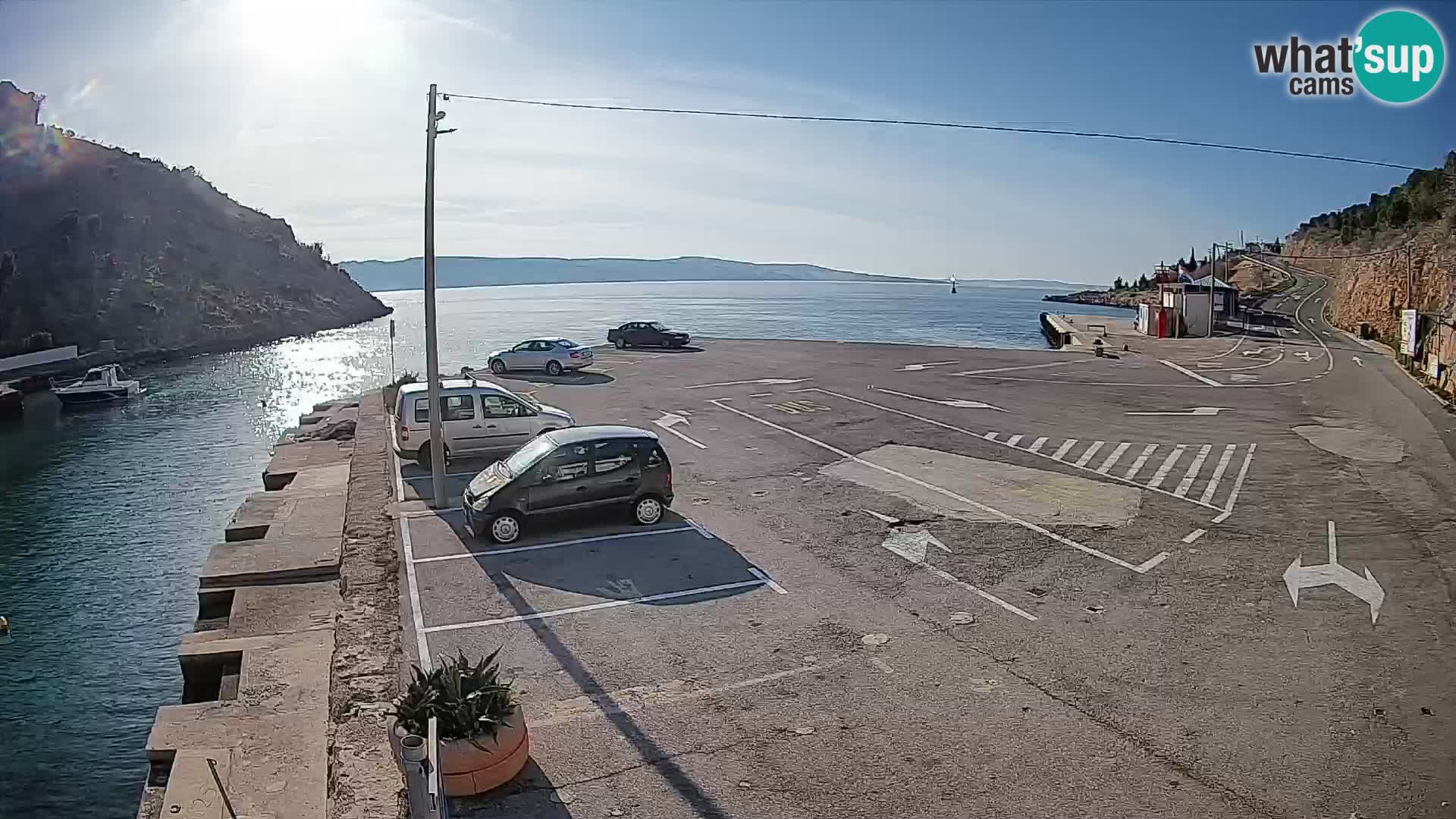 Webcam Prizna ferry port to Pag island