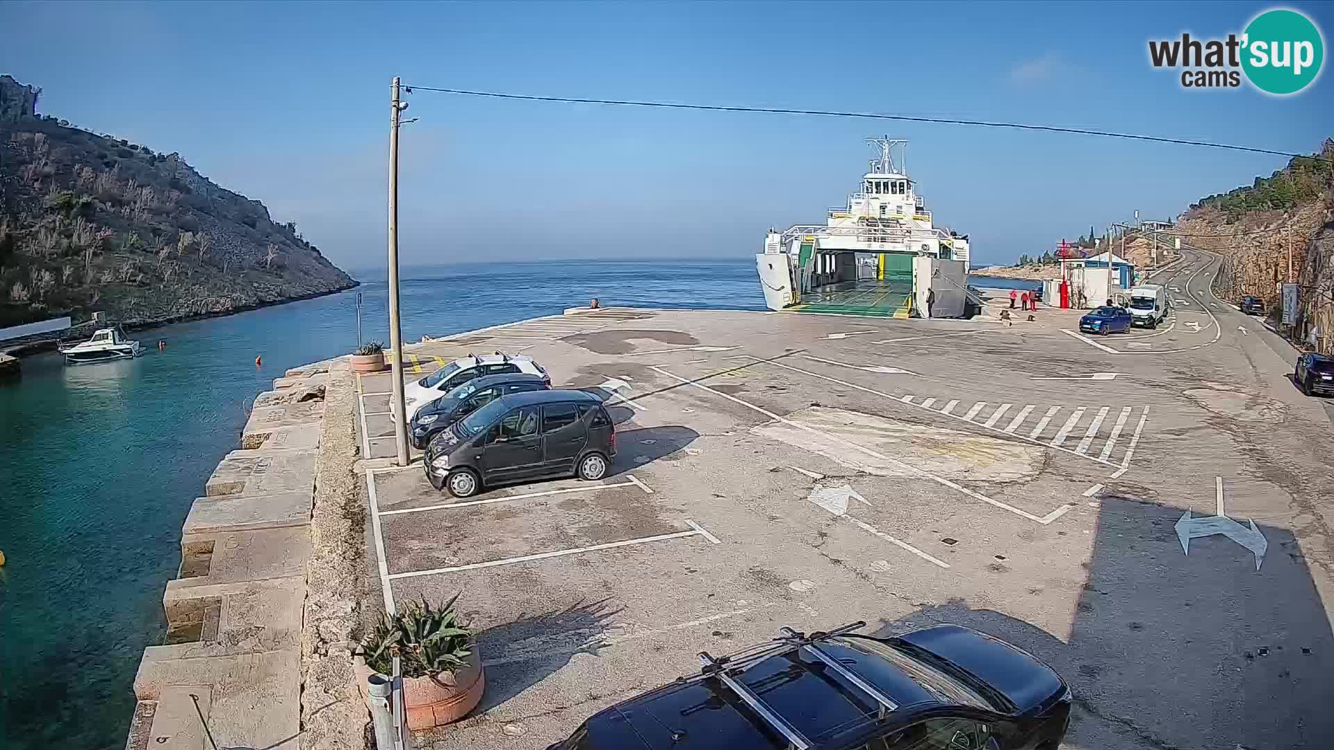 Webcam port de ferry de Prizna – vers l’île de Pag