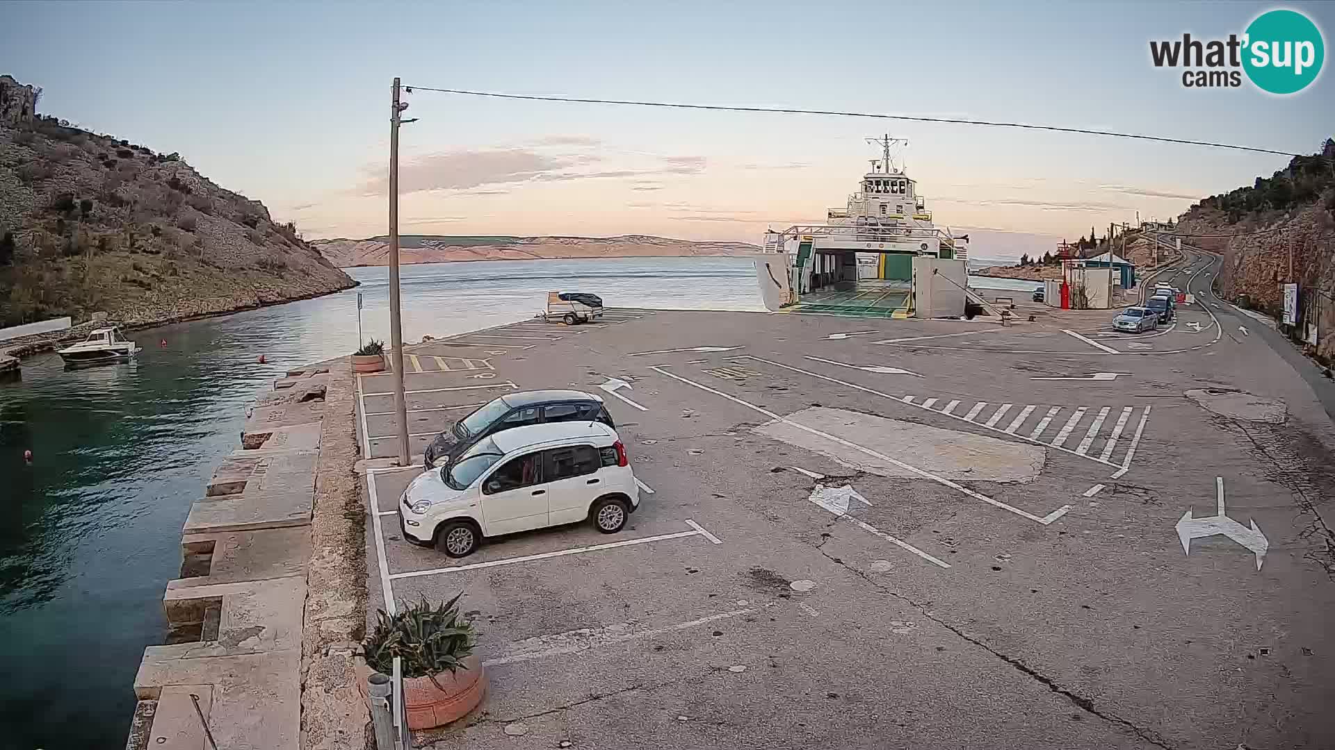 Webcam Fährhafen Prizna – zur Insel Pag