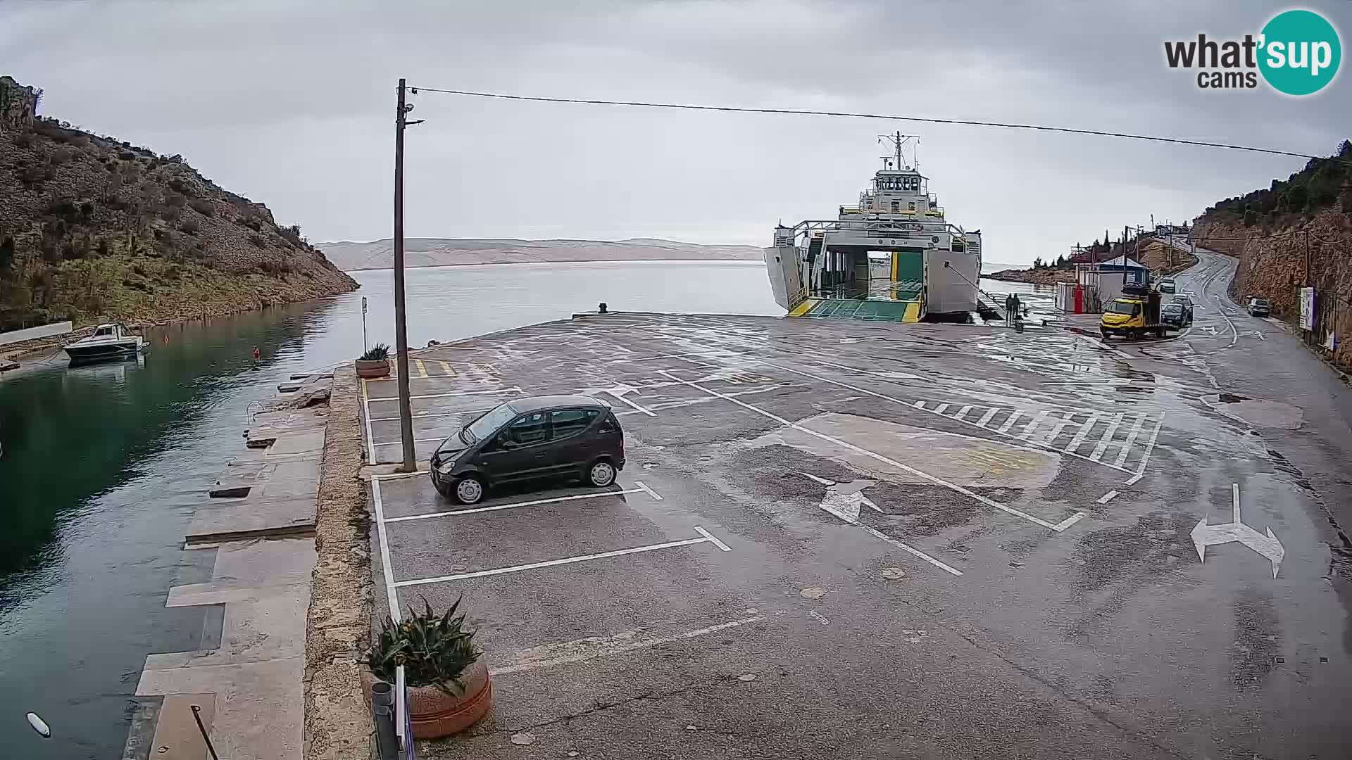 Webcam Prizna ferry port to Pag island