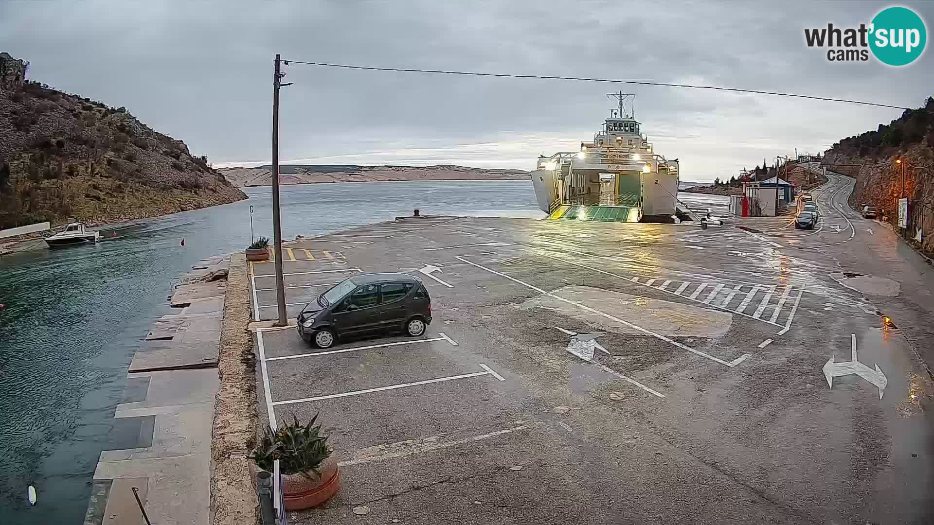 Webcam Fährhafen Prizna – zur Insel Pag