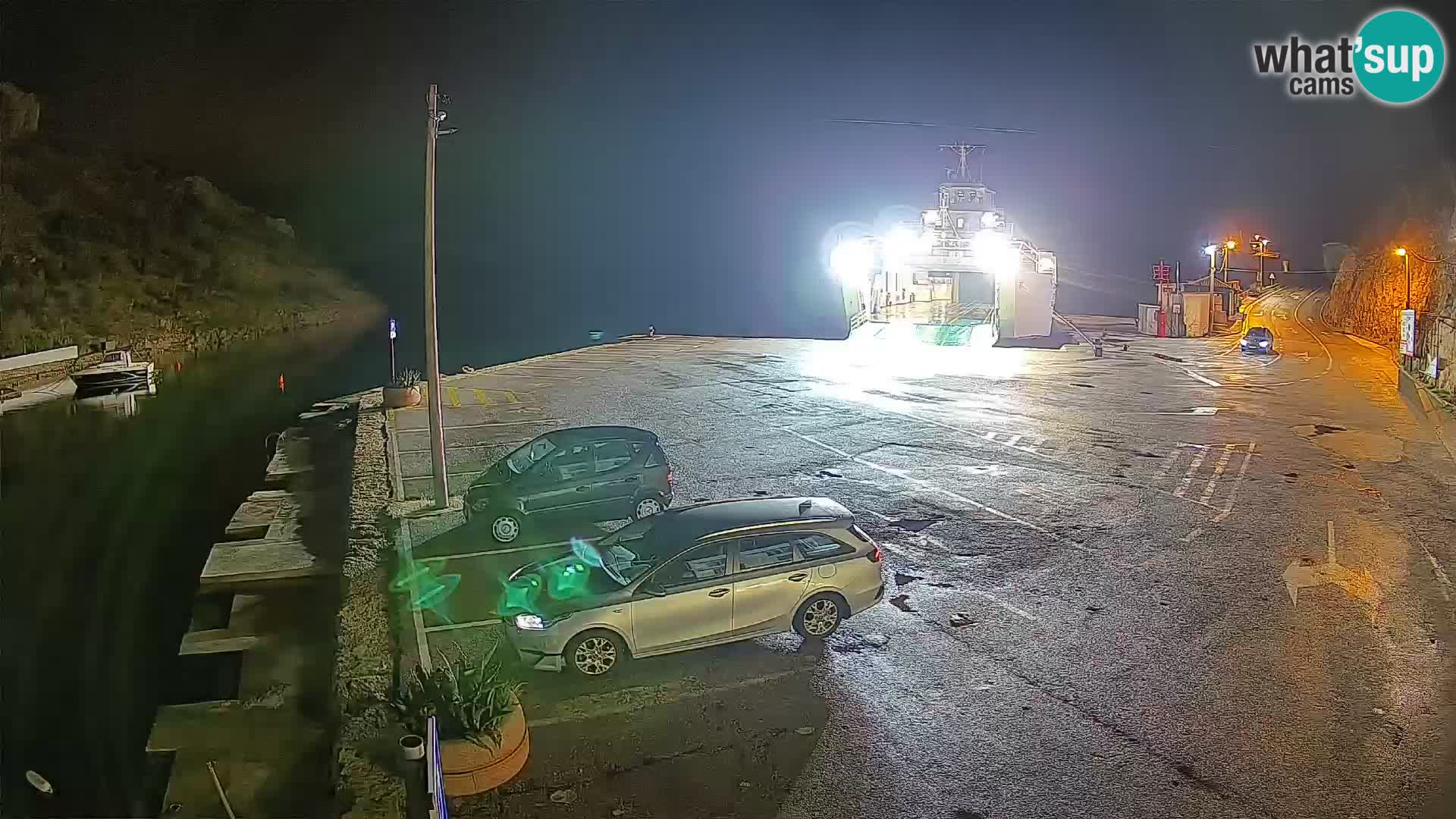 Webcam Prizna ferry port to Pag island