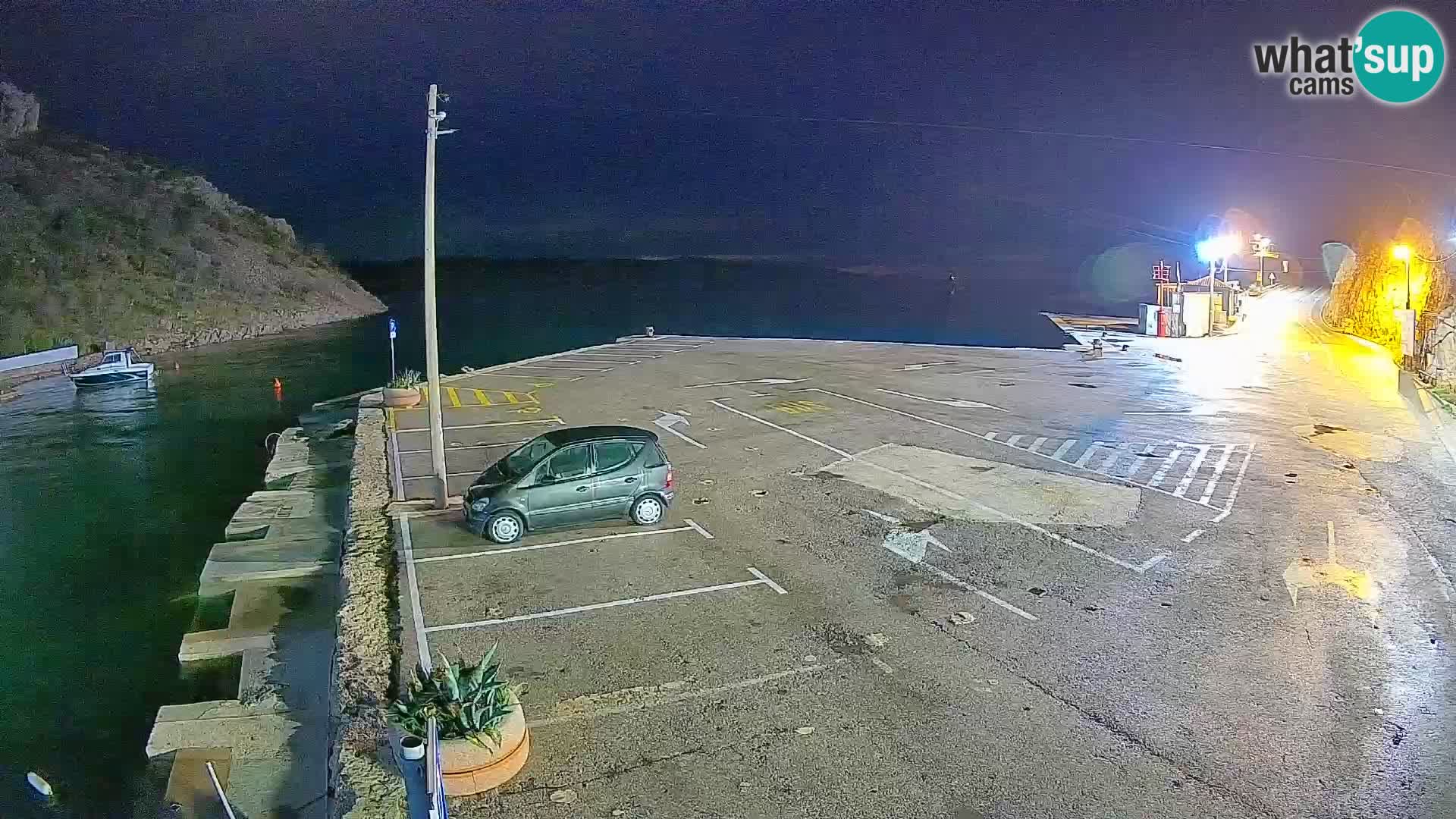 Webcam del puerto de ferris de Prizna – hacia la isla de Pag