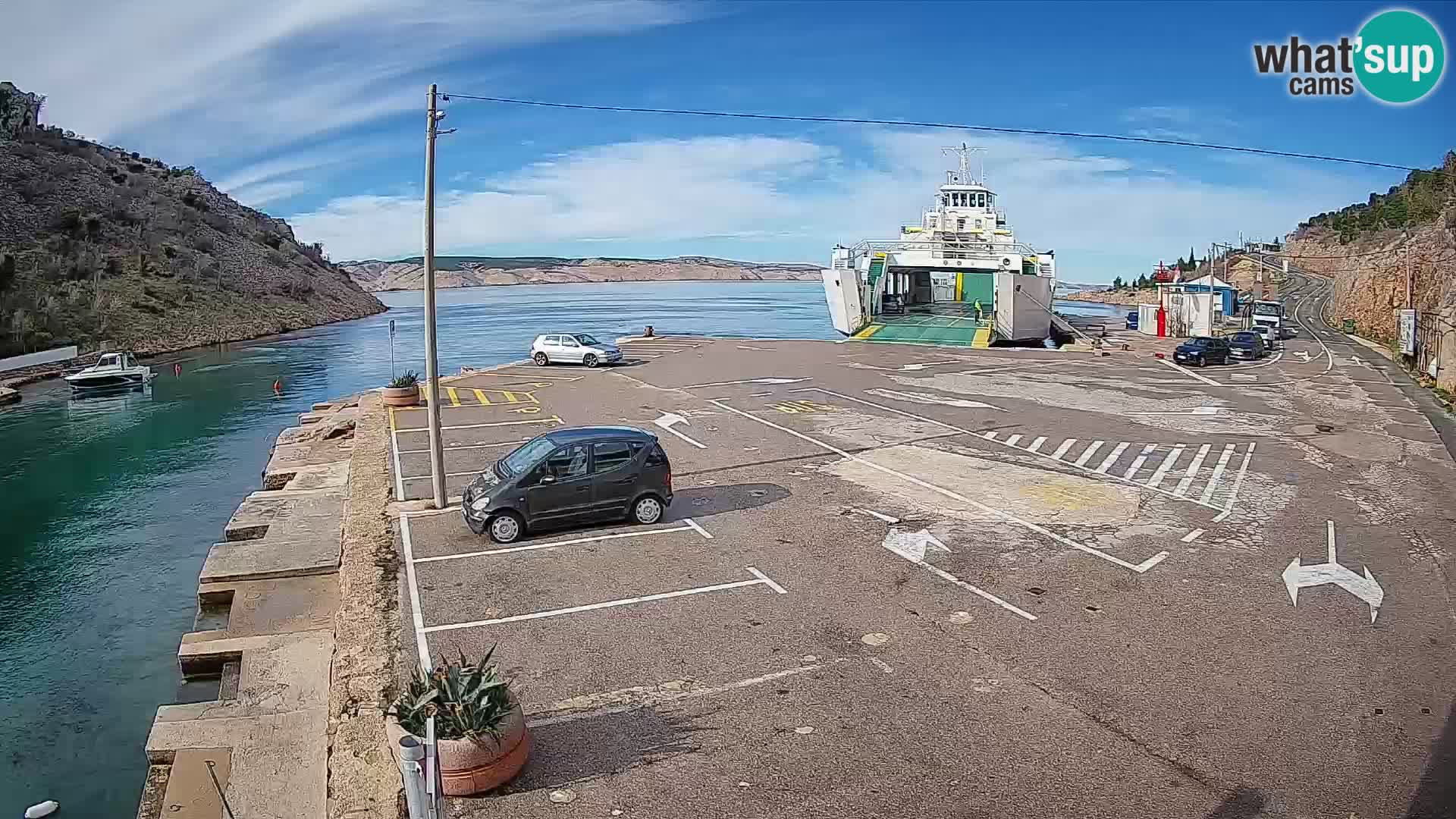 Webcam Prizna ferry port to Pag island
