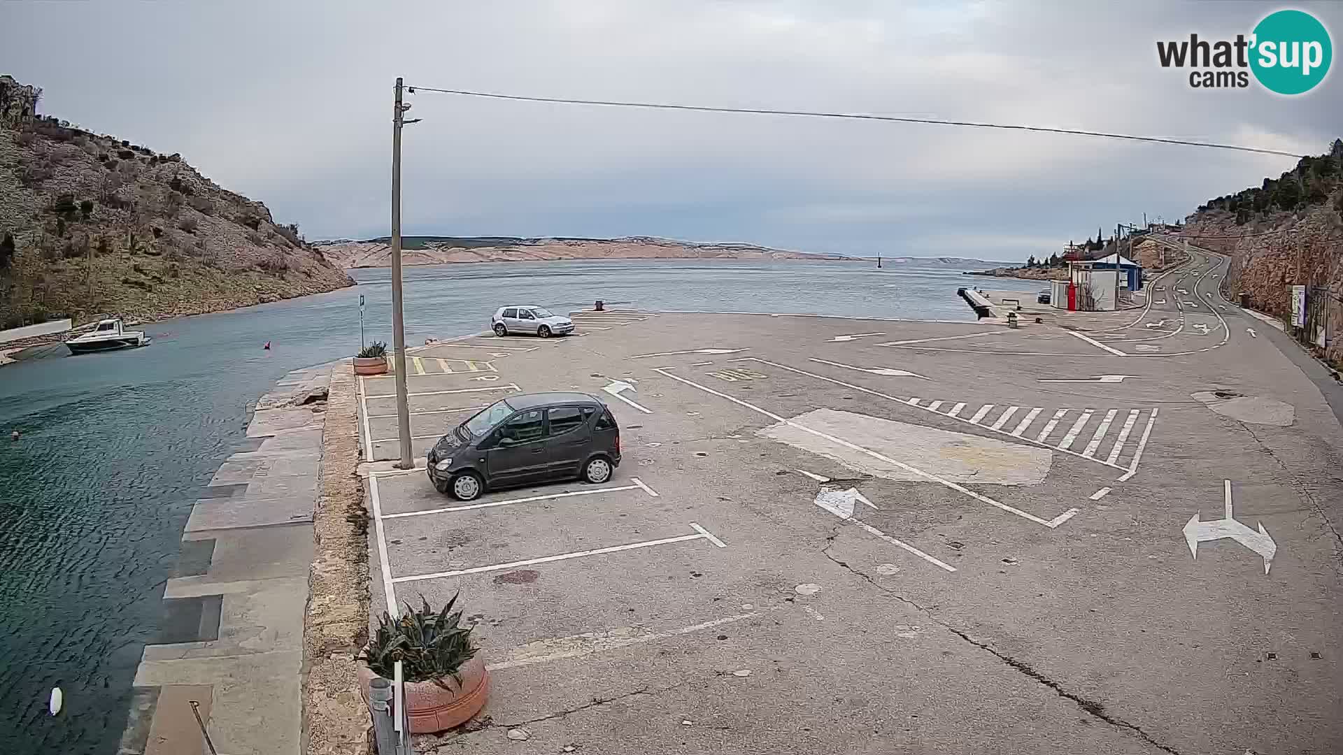 Webcam Prizna ferry port to Pag island