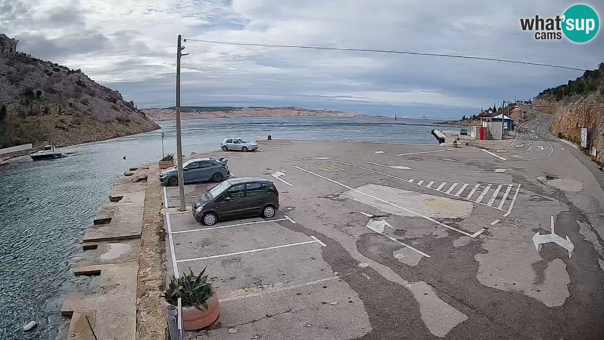 Webcam Prizna ferry port to Pag island