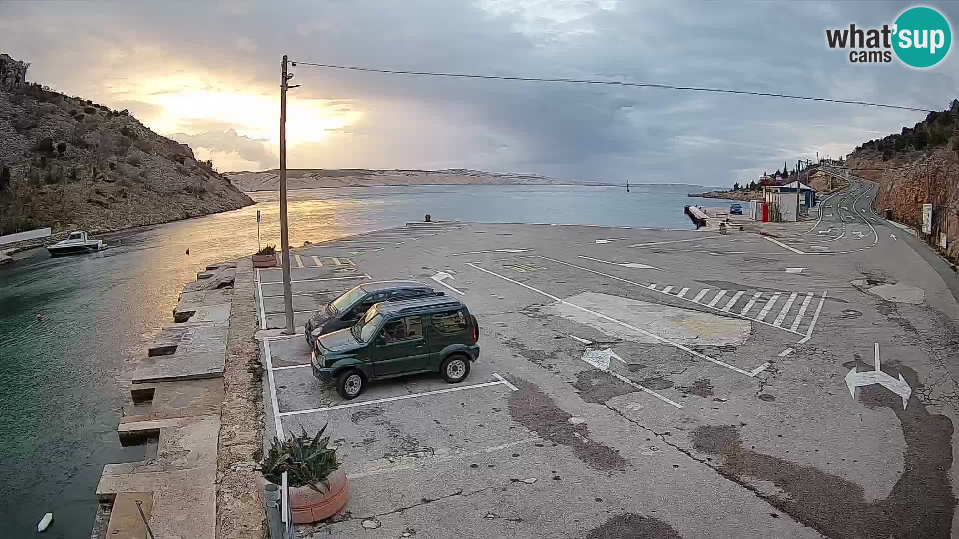 Webcam port de ferry de Prizna – vers l’île de Pag