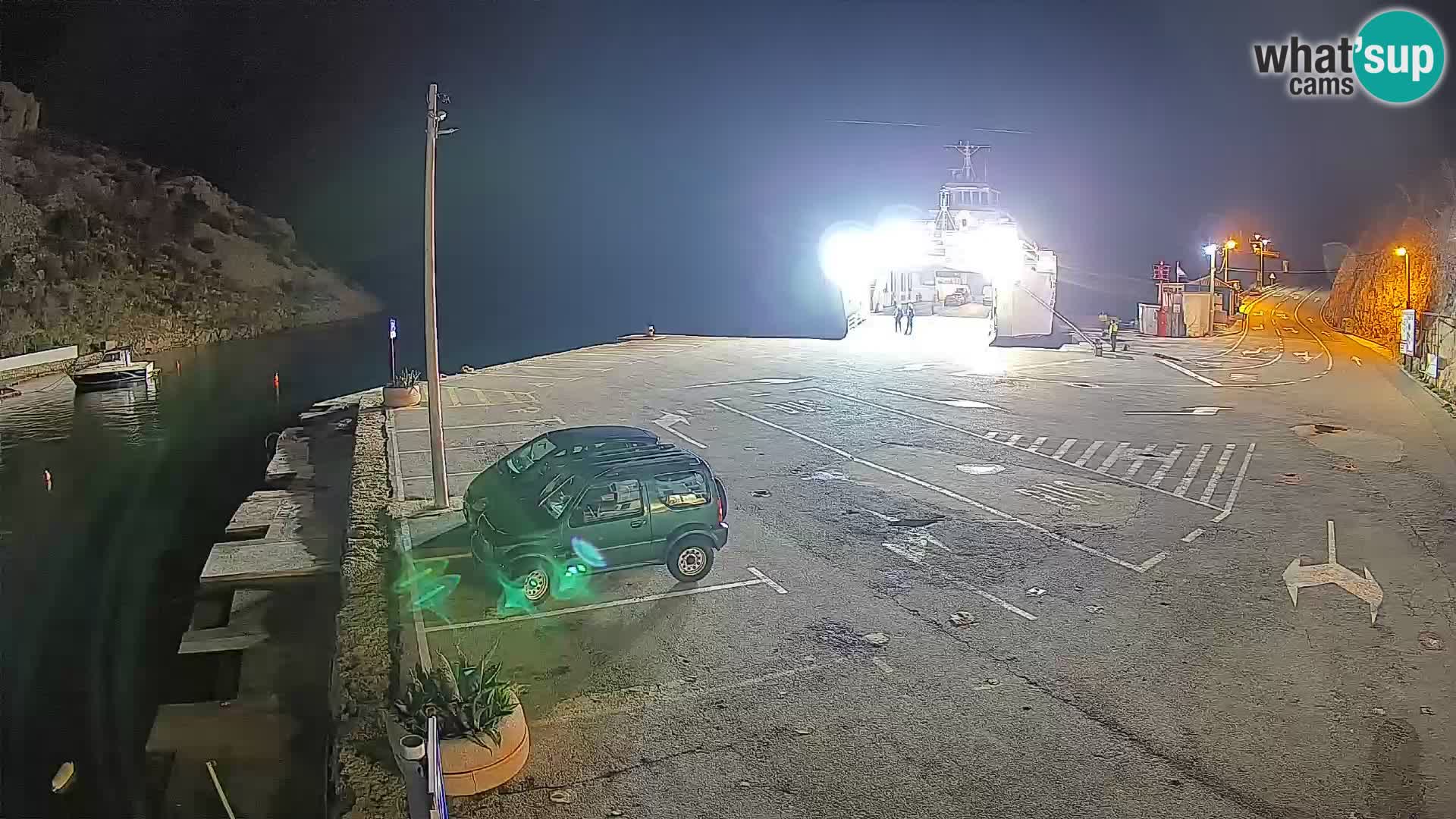 Webcam del puerto de ferris de Prizna – hacia la isla de Pag