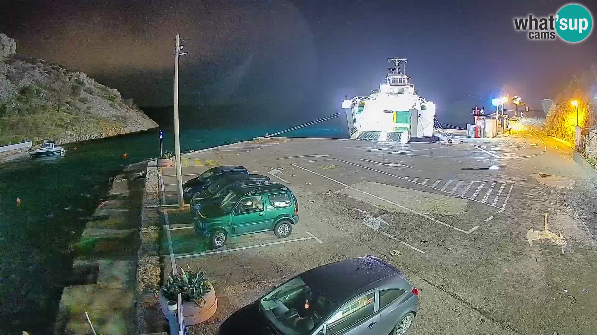 Webcam del puerto de ferris de Prizna – hacia la isla de Pag