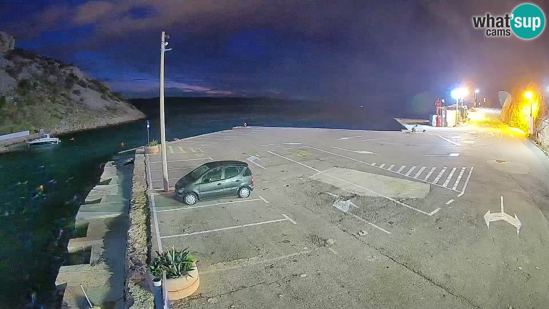 Web kamera trajektna luka Prizna – prema otoku Pag