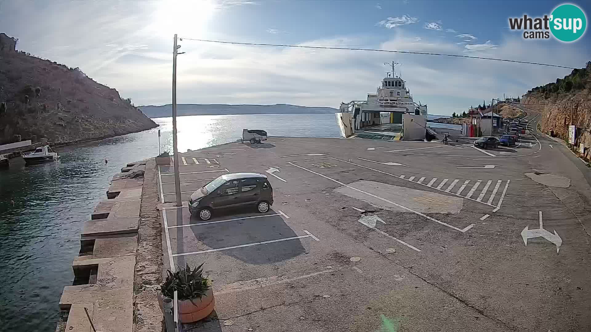 Webcam port de ferry de Prizna – vers l’île de Pag