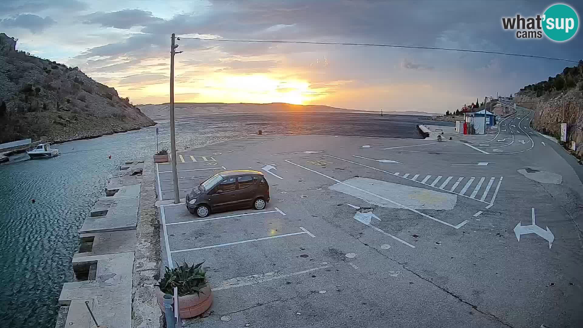 Webcam Prizna ferry port to Pag island