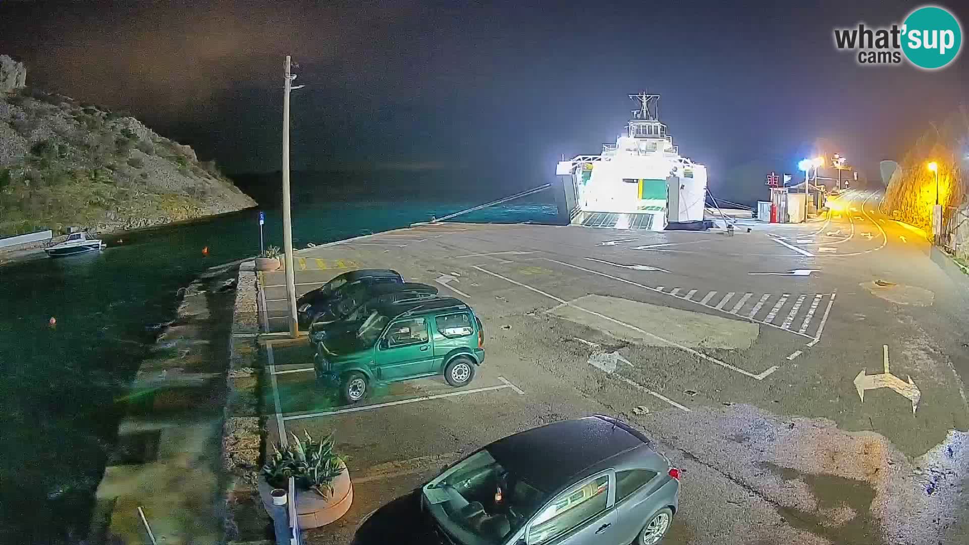 Webcam del puerto de ferris de Prizna – hacia la isla de Pag
