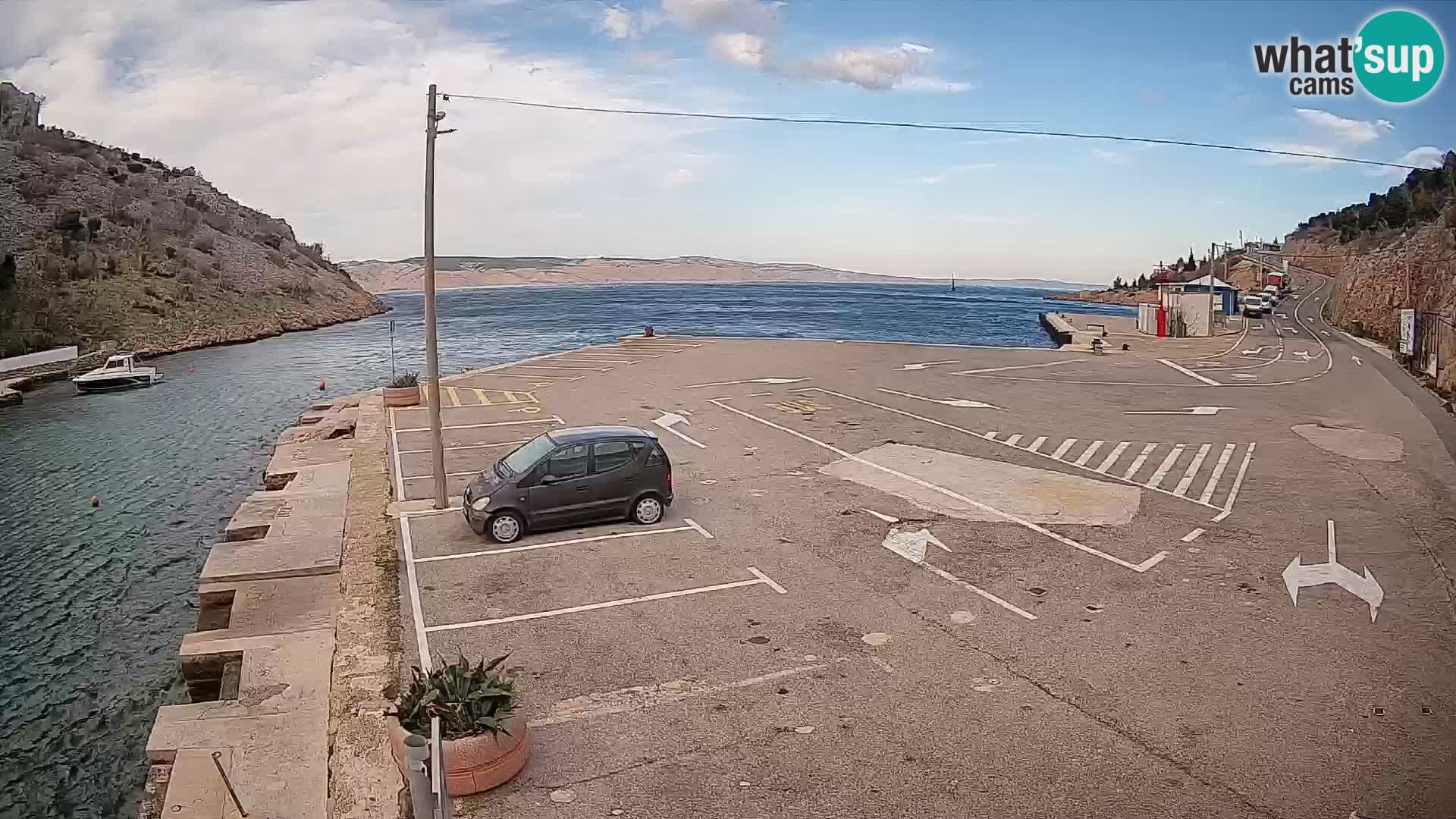 Webcam Prizna ferry port to Pag island