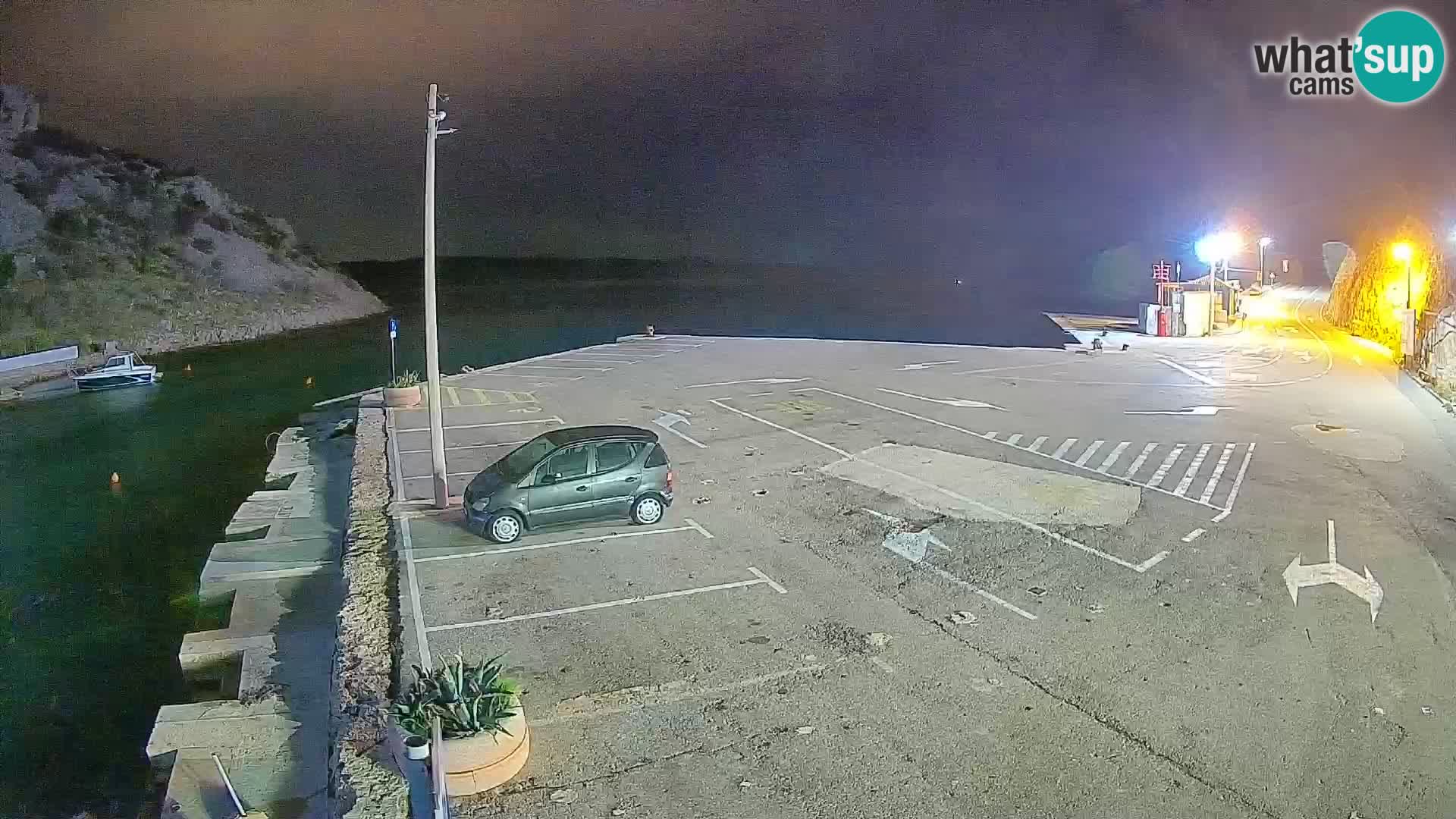 Web kamera trajektna luka Prizna – prema otoku Pag