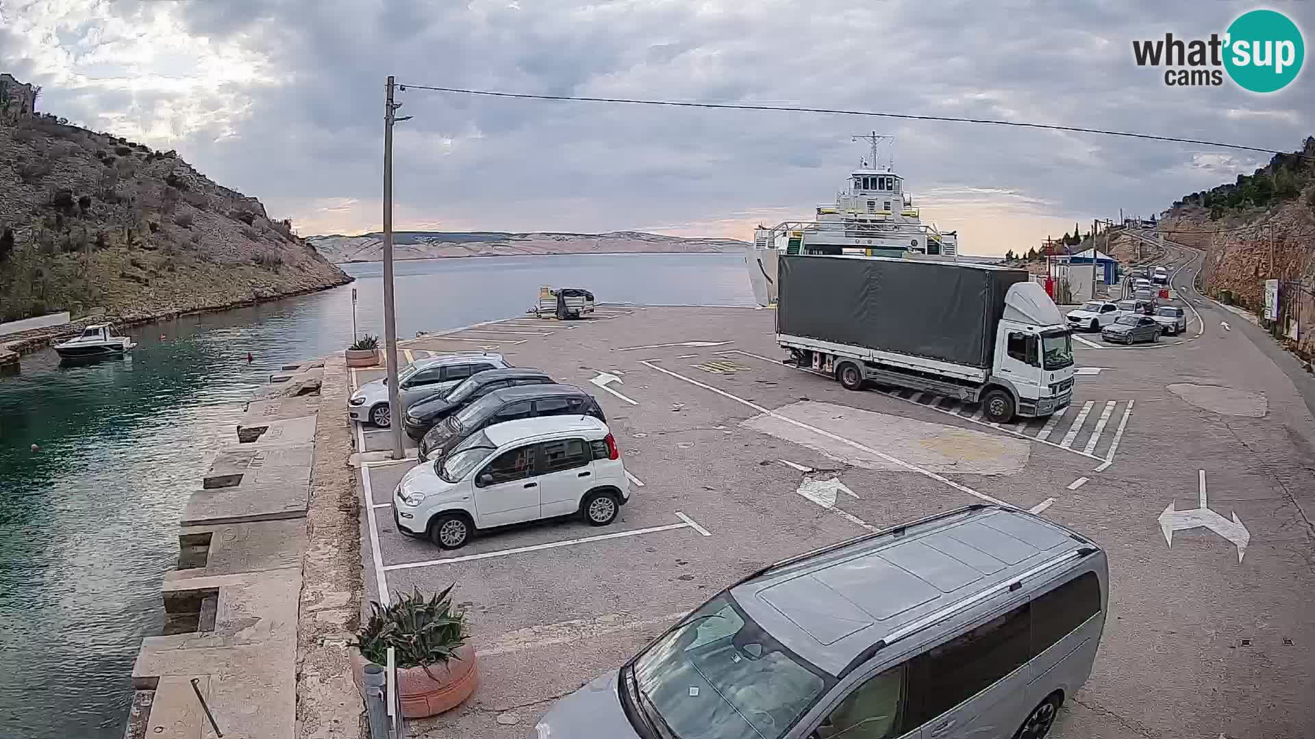 Webcam Prizna ferry port to Pag island