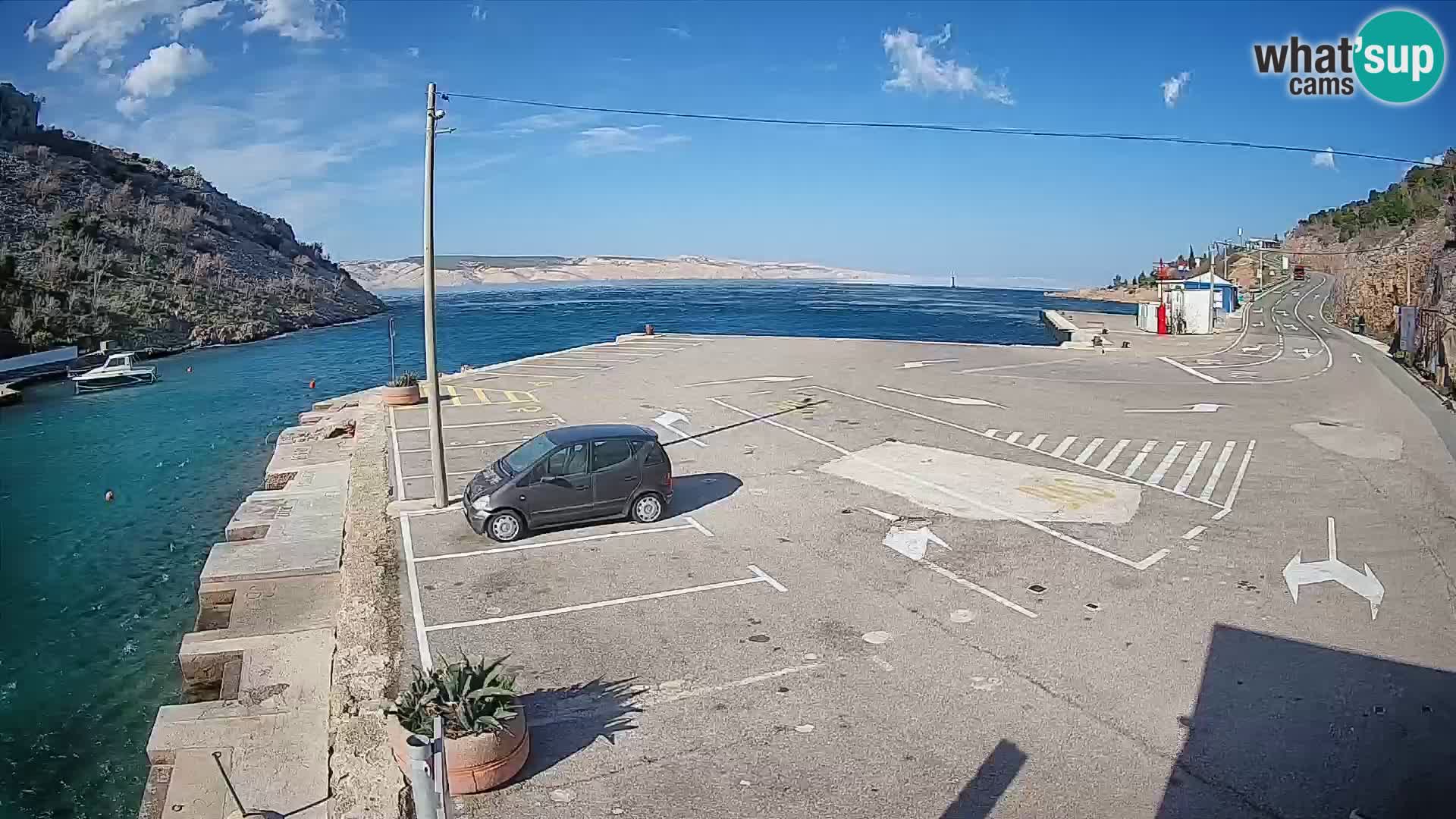 Web kamera trajektna luka Prizna – prema otoku Pag