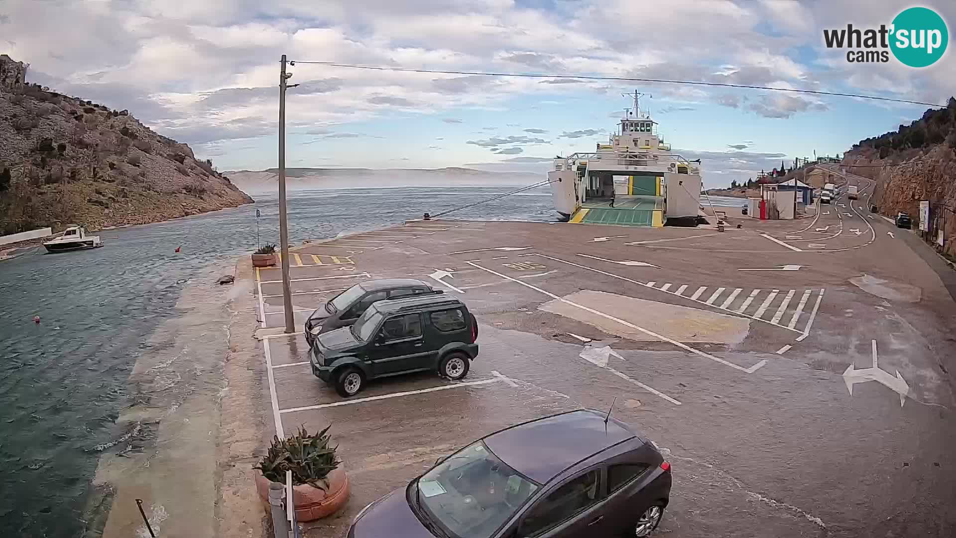 Webcam Prizna ferry port to Pag island