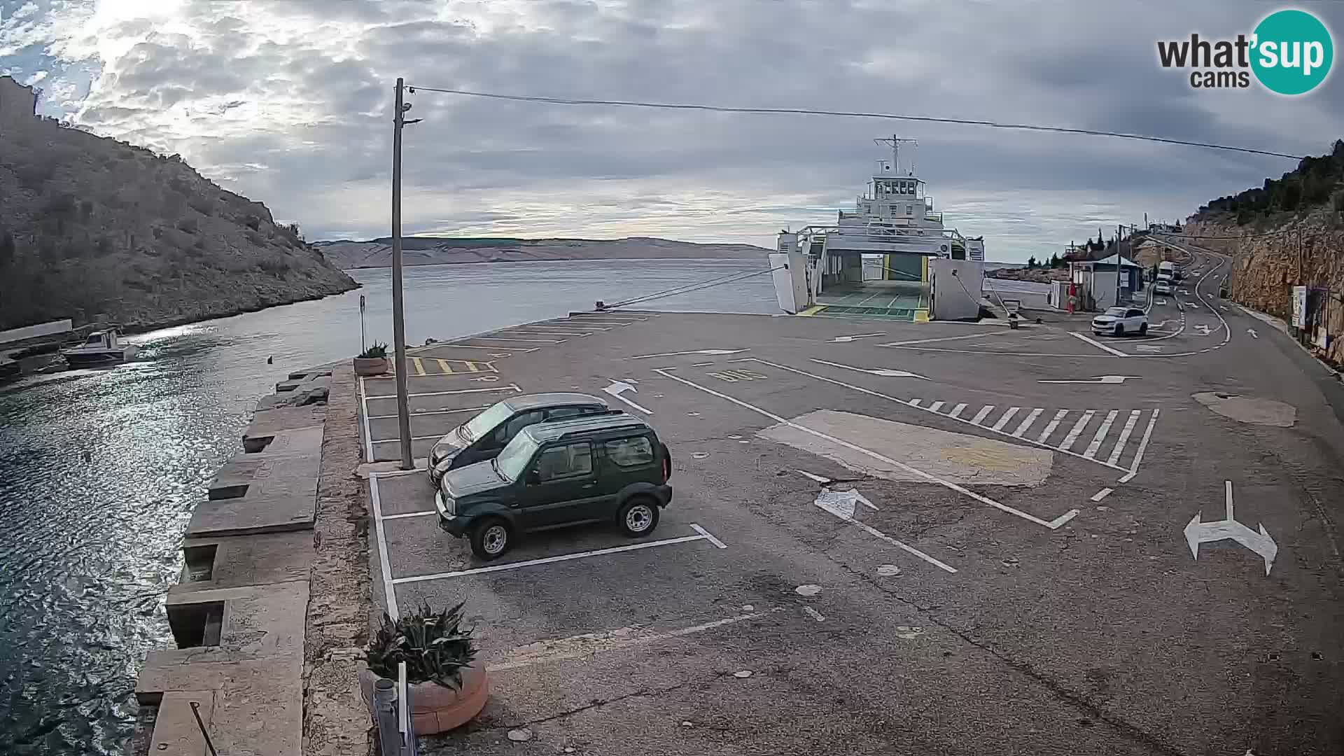 Webcam Prizna ferry port to Pag island