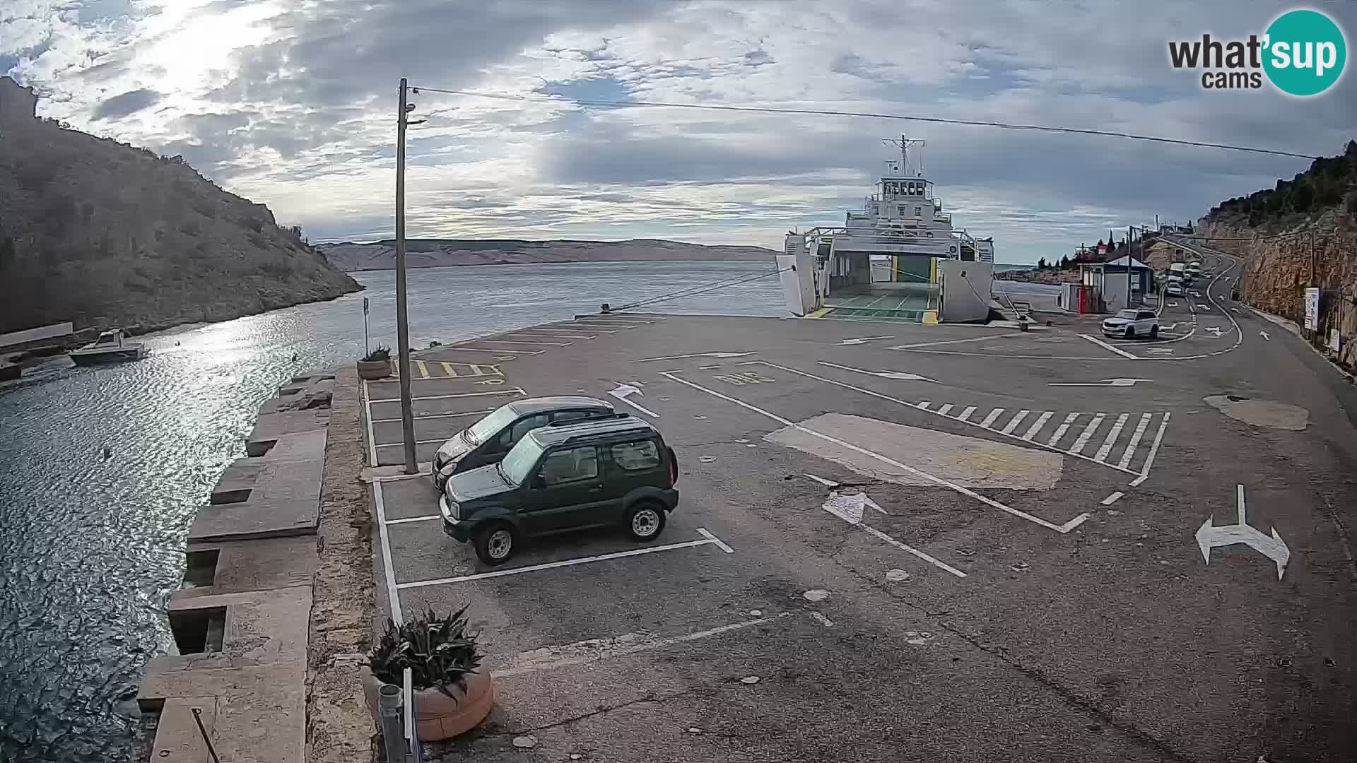 Webcam Prizna ferry port to Pag island