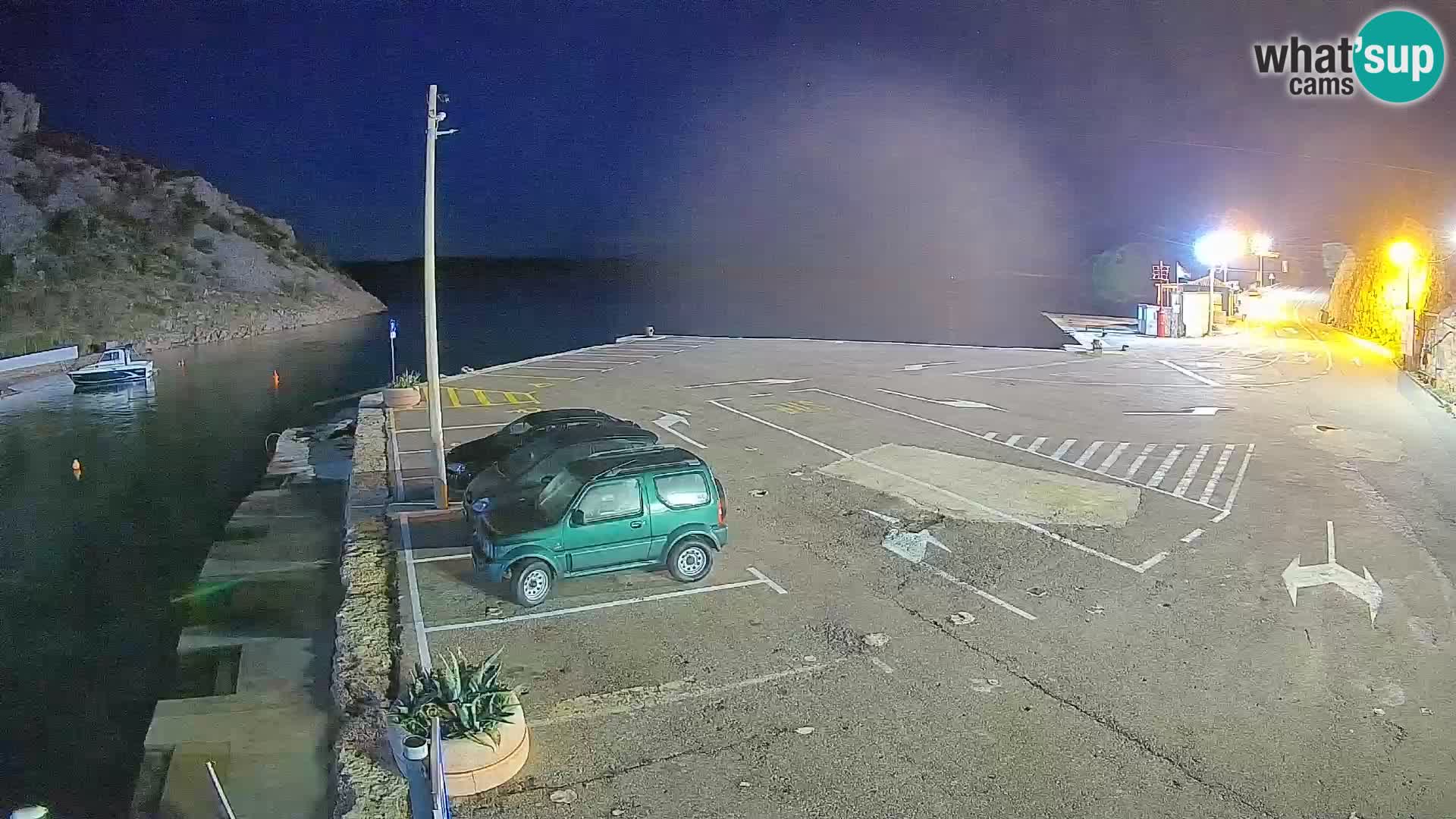 Webcam del puerto de ferris de Prizna – hacia la isla de Pag