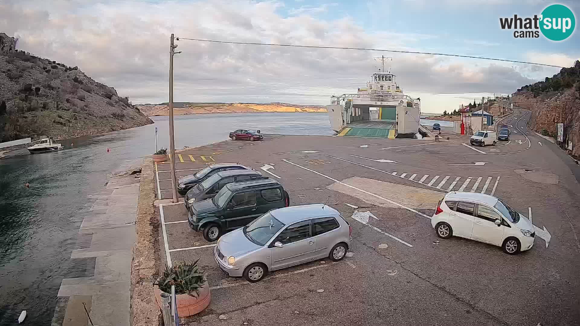 Webcam porto traghetti di Prizna – per l’isola di Pag