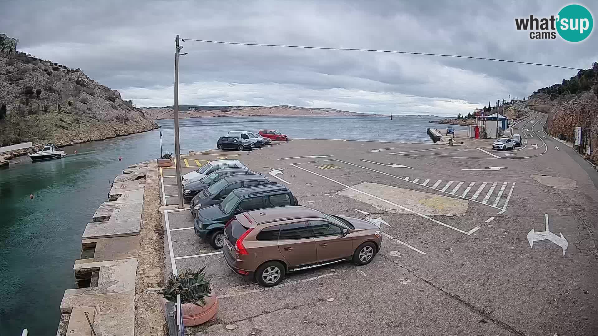 Webcam Prizna ferry port to Pag island