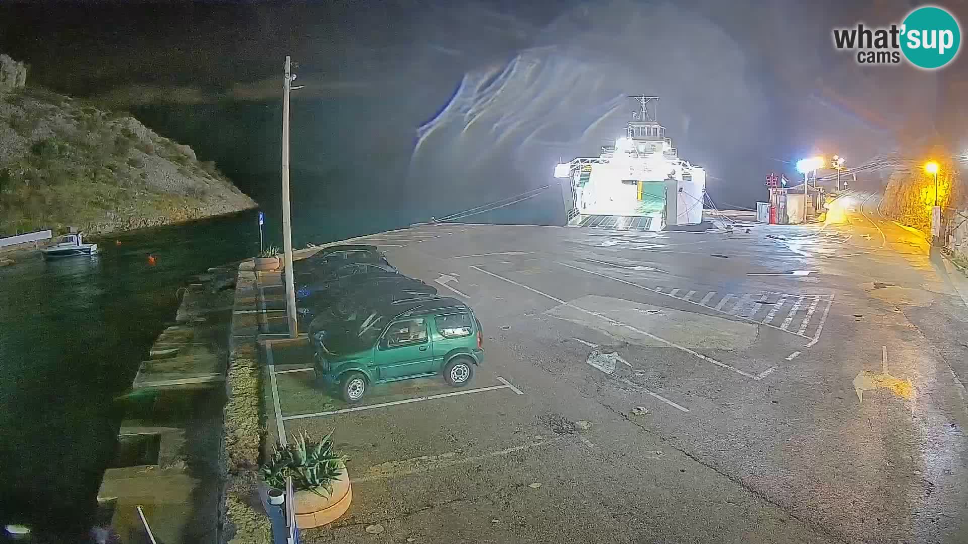 Web kamera trajektna luka Prizna – prema otoku Pag