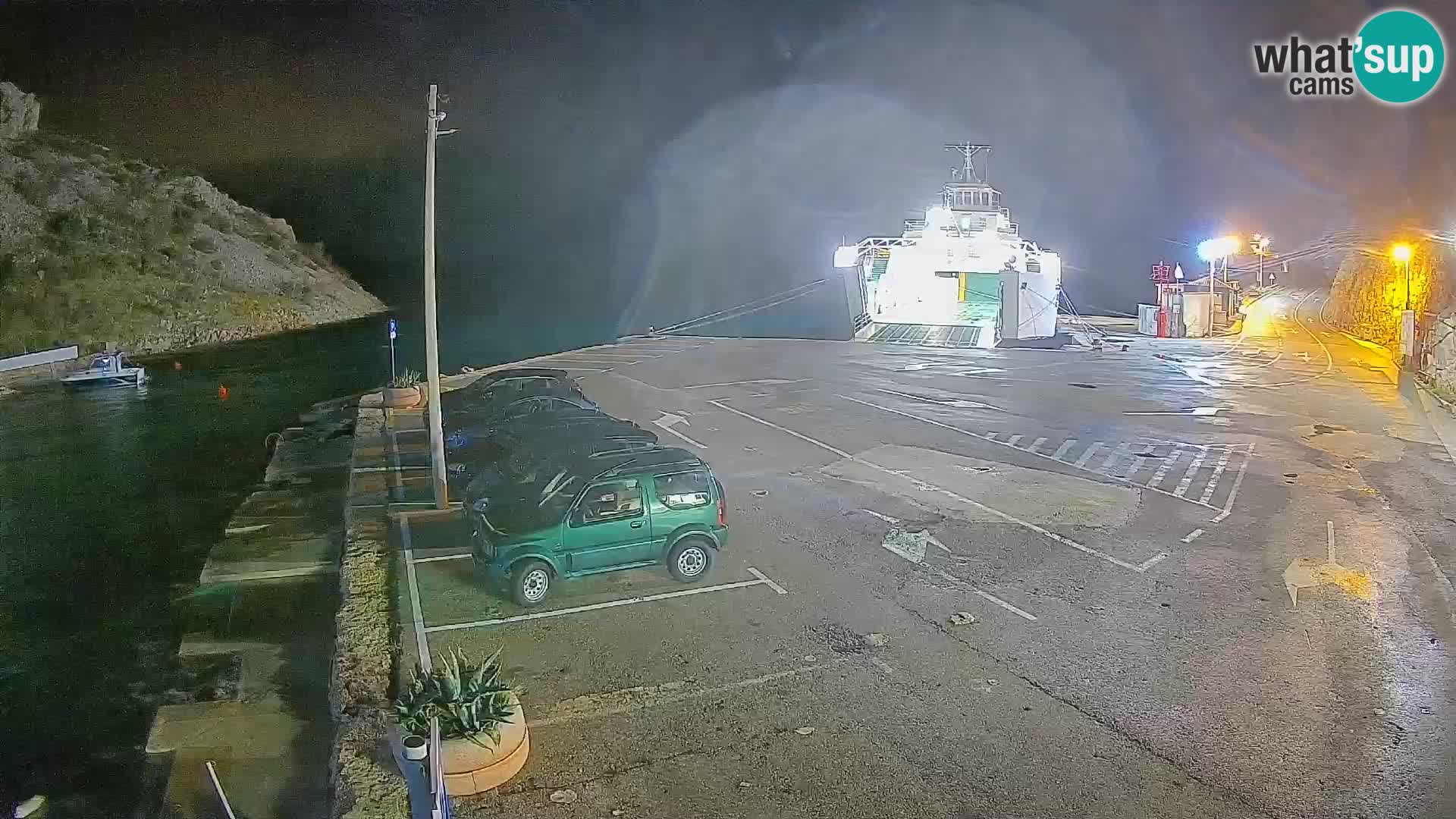 Web kamera trajektna luka Prizna – prema otoku Pag