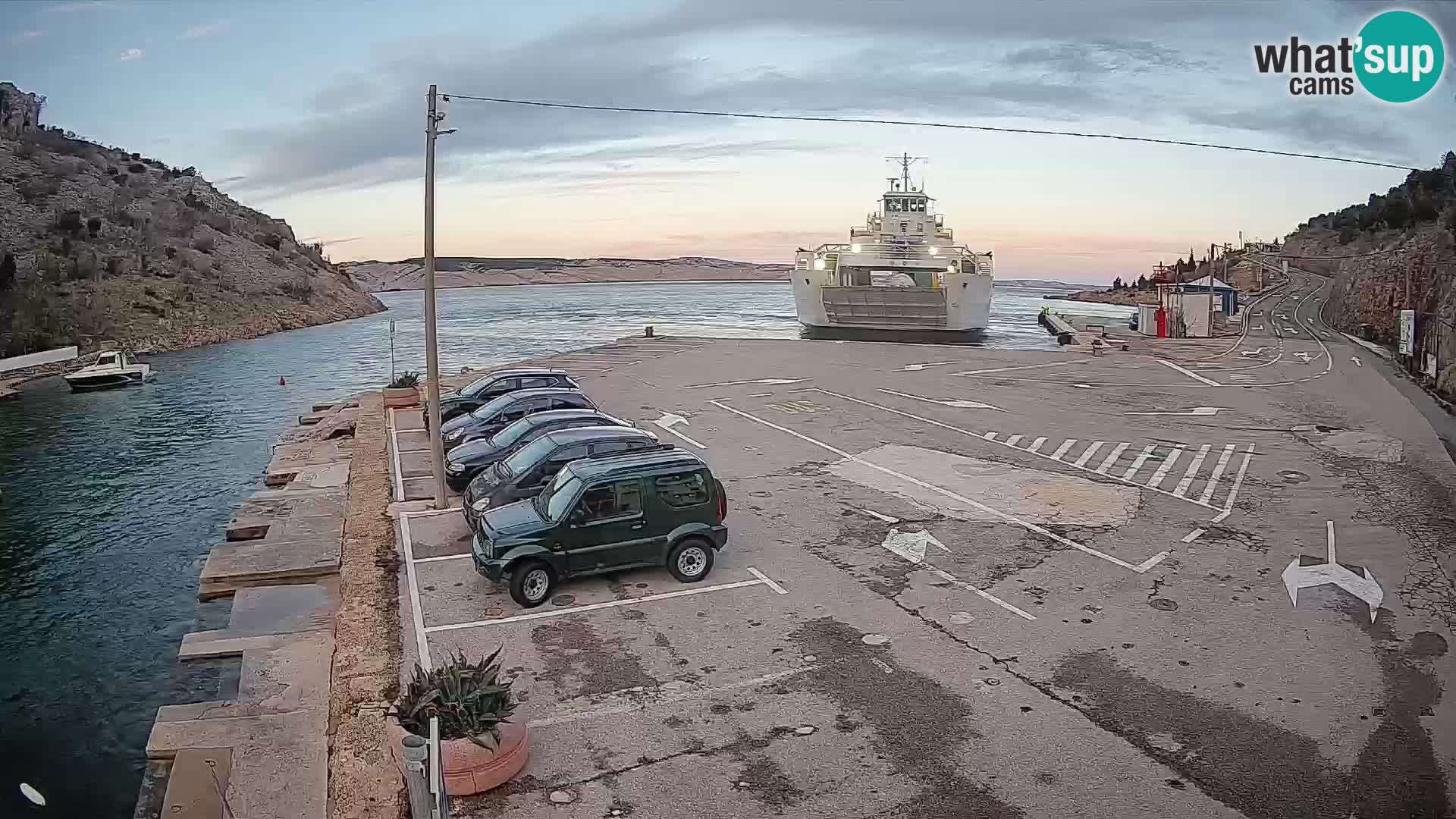 Webcam port de ferry de Prizna – vers l’île de Pag