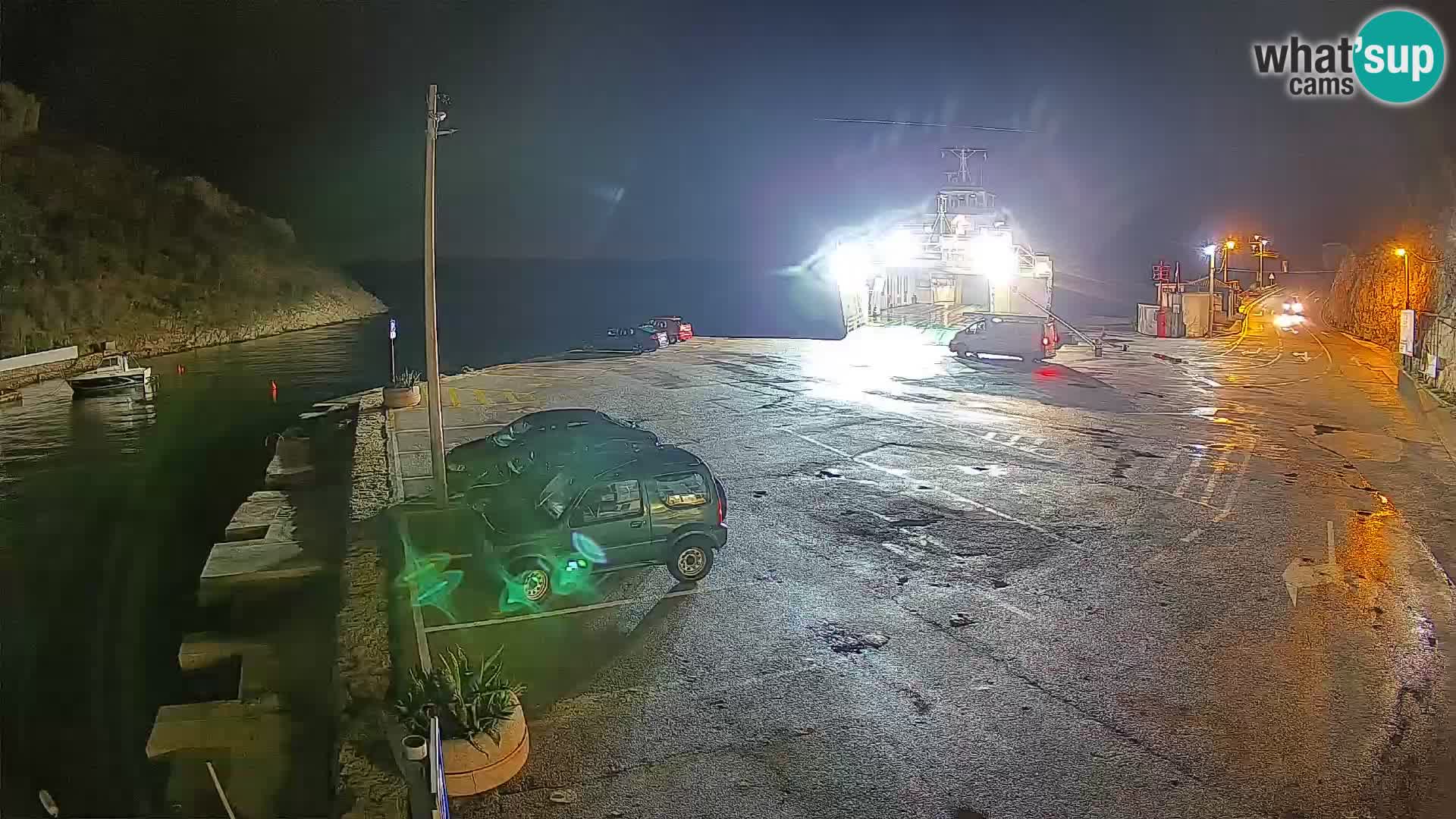 Webcam del puerto de ferris de Prizna – hacia la isla de Pag