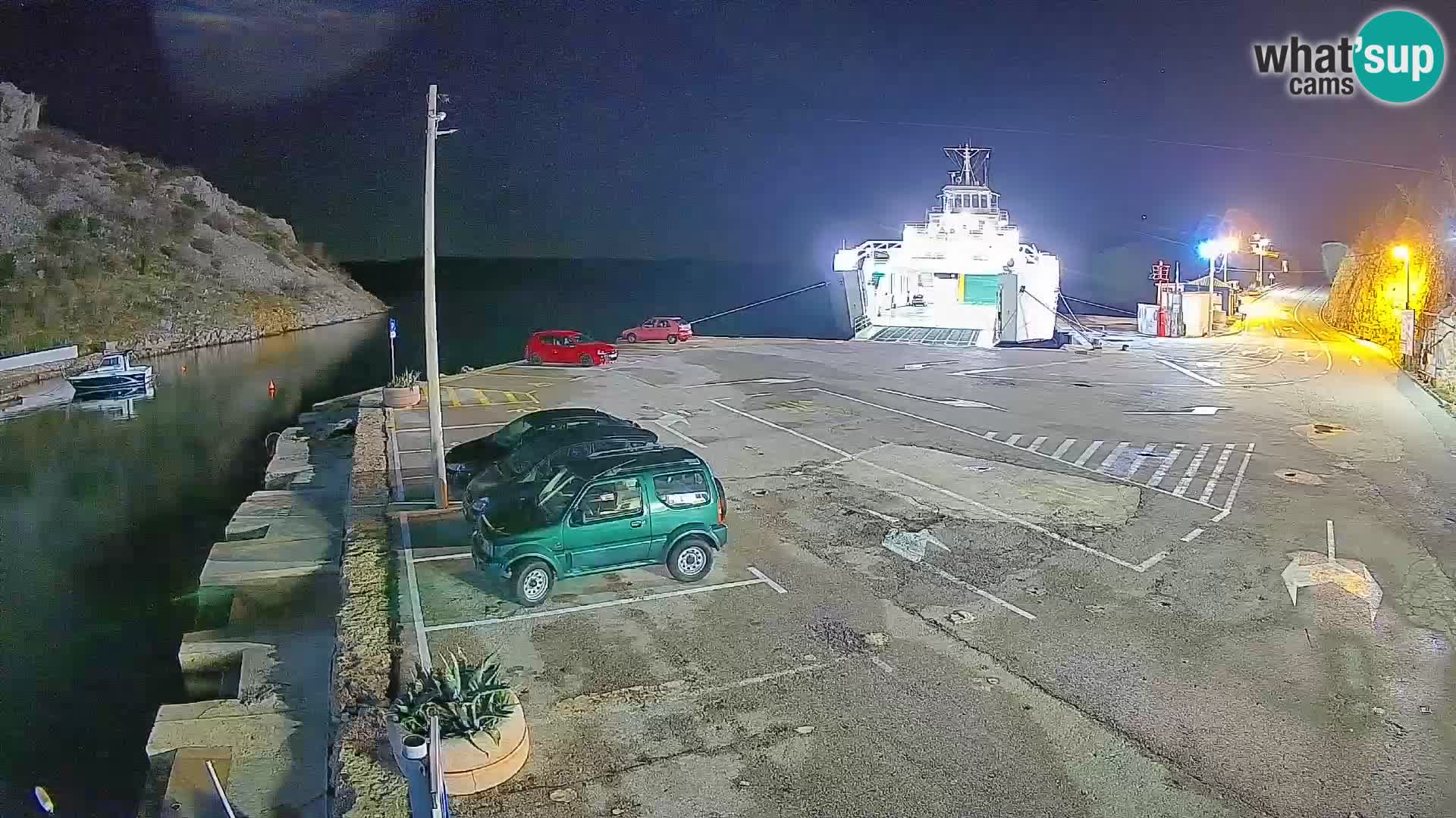 Webcam del puerto de ferris de Prizna – hacia la isla de Pag