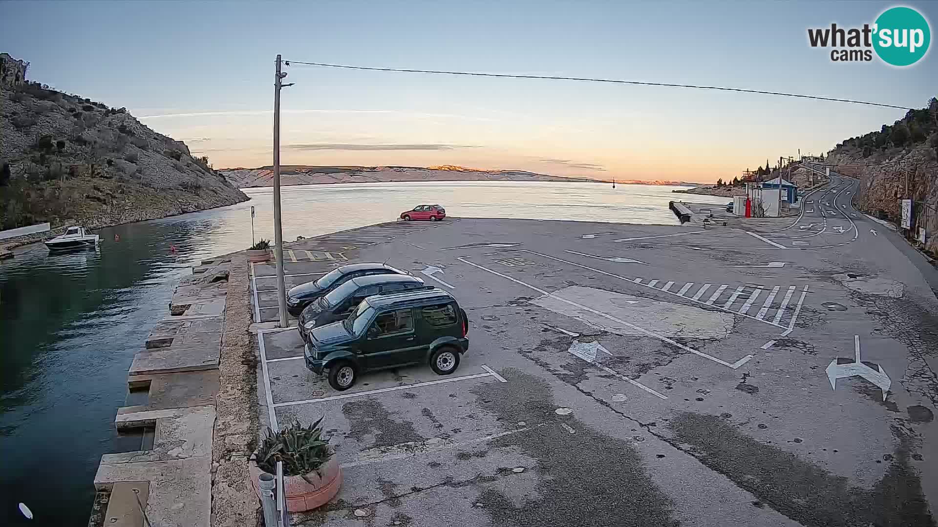 Webcam port de ferry de Prizna – vers l’île de Pag