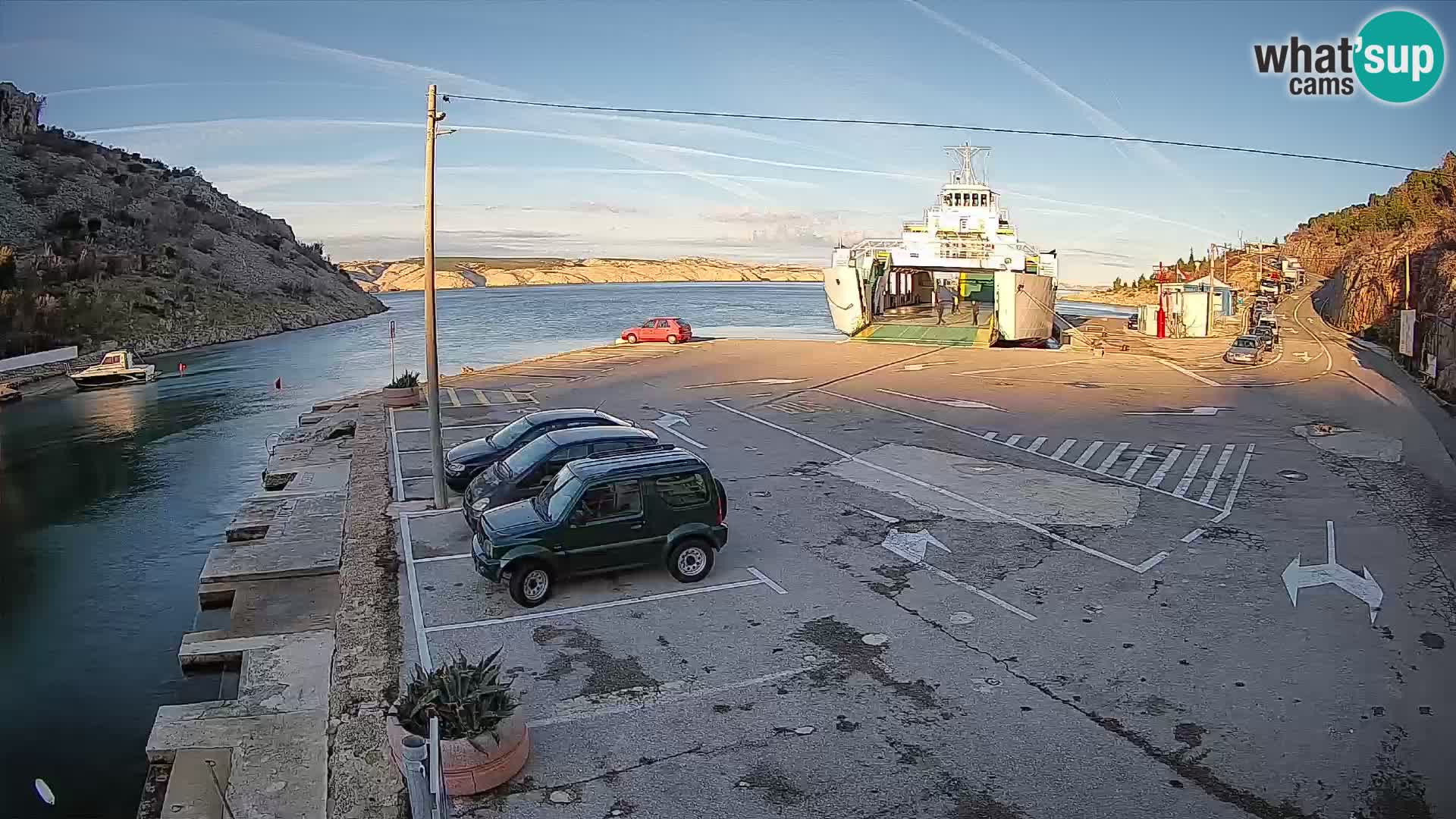 Webcam Prizna ferry port to Pag island
